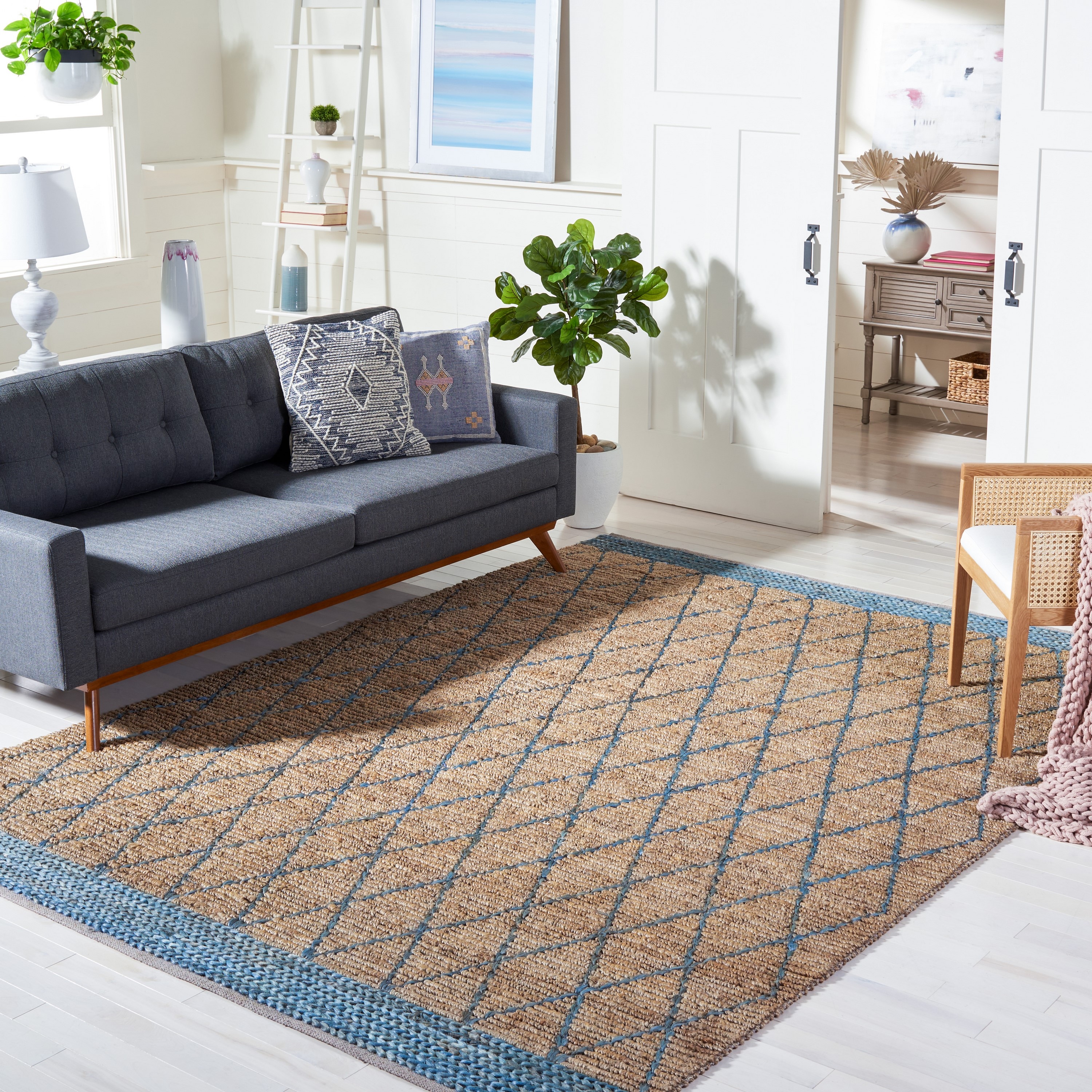 Safavieh NF951N-8 Natural Fiber Jensen 8 x 10 (ft) Loomed Jute Natural/Navy Rectangular Indoor Geometric Bohemian/Eclectic Area rug