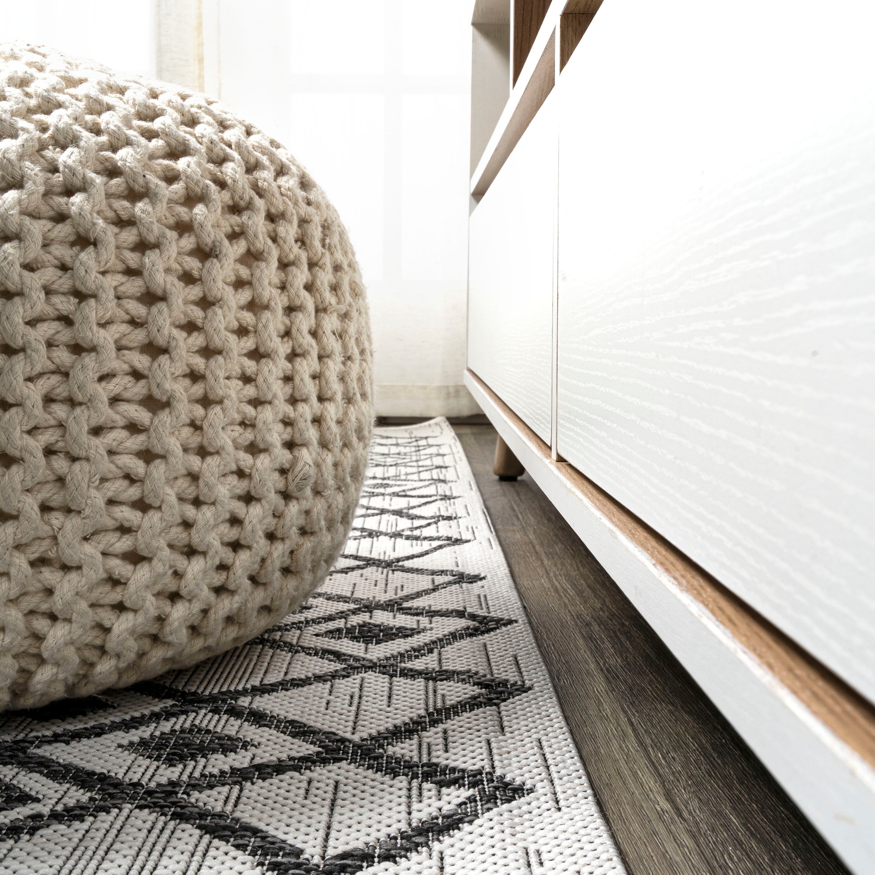 JONATHAN  Y SMB132D-28 rugs - View #10