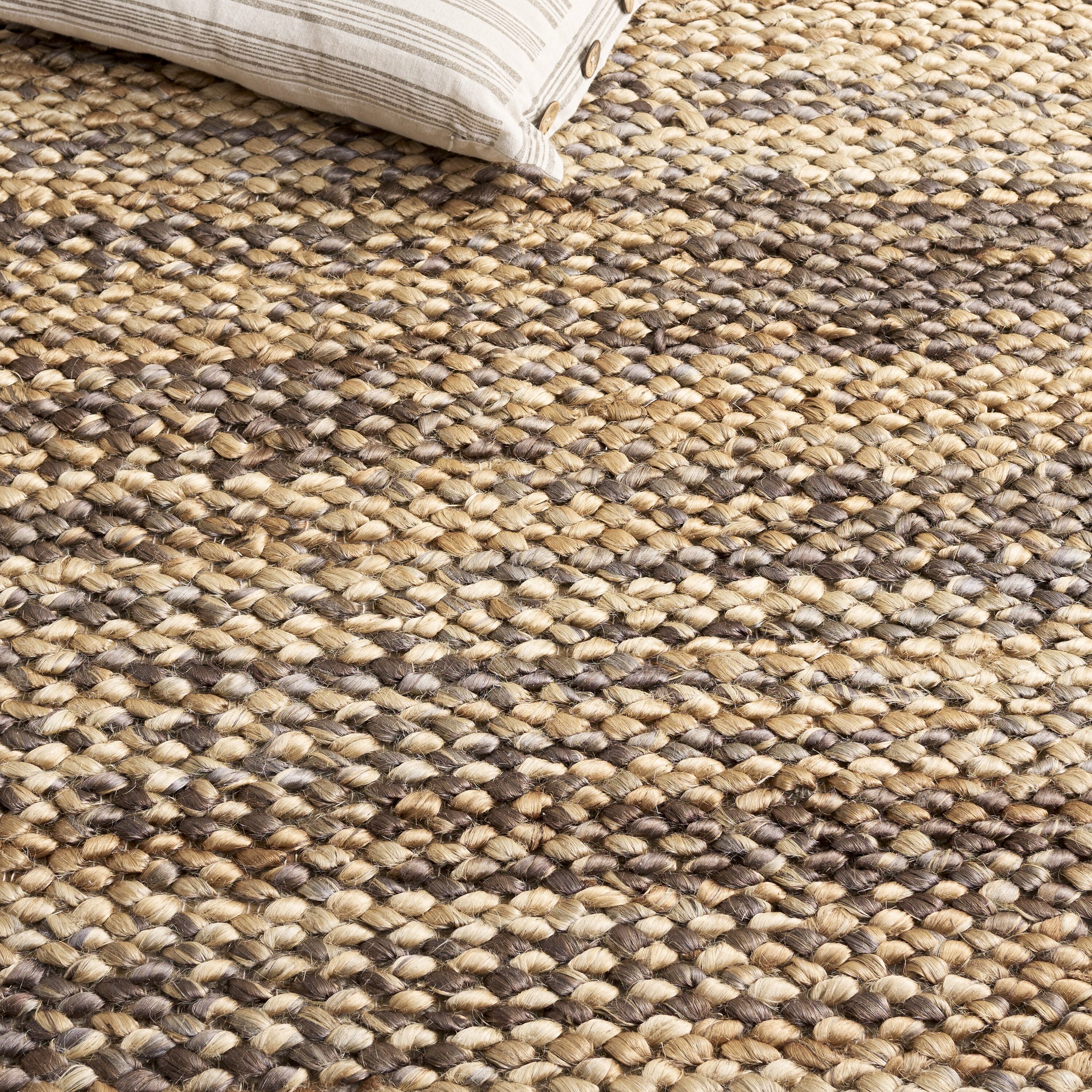Safavieh NFC111T-9 rugs - View #4