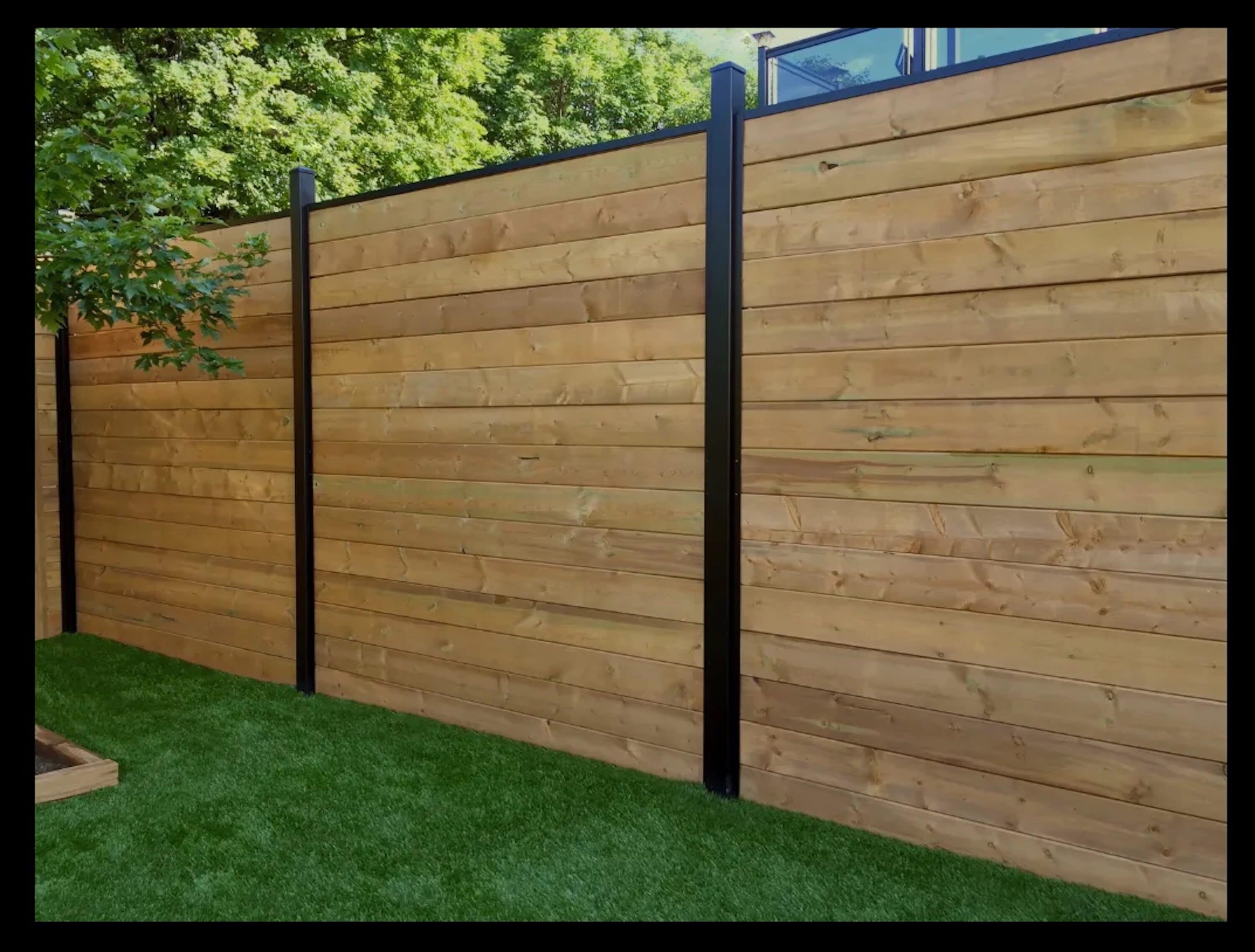 Slipfence SF2-HCK07 7-ft H x 1-1/2-in W Black Aluminum Privacy Horizontal Fence channel kit