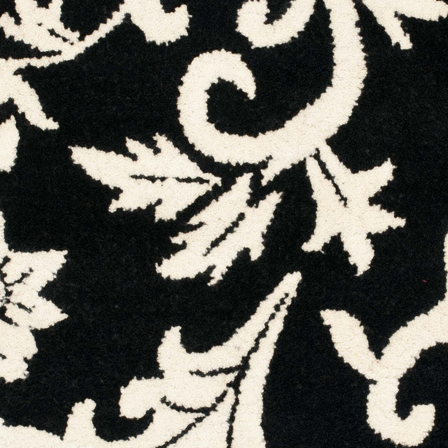 Safavieh SOH212A-2 rugs - View #7
