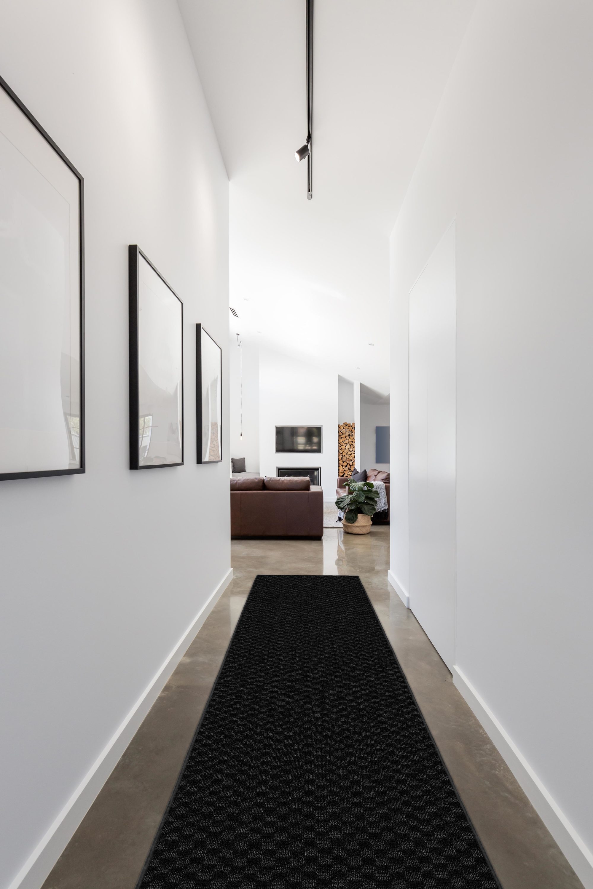 Garland Rug MA000N02414415 Medallion 2 x 12 (ft) Tufted Polypropylene Black Rectangular Indoor Solid Lodge Runner rug