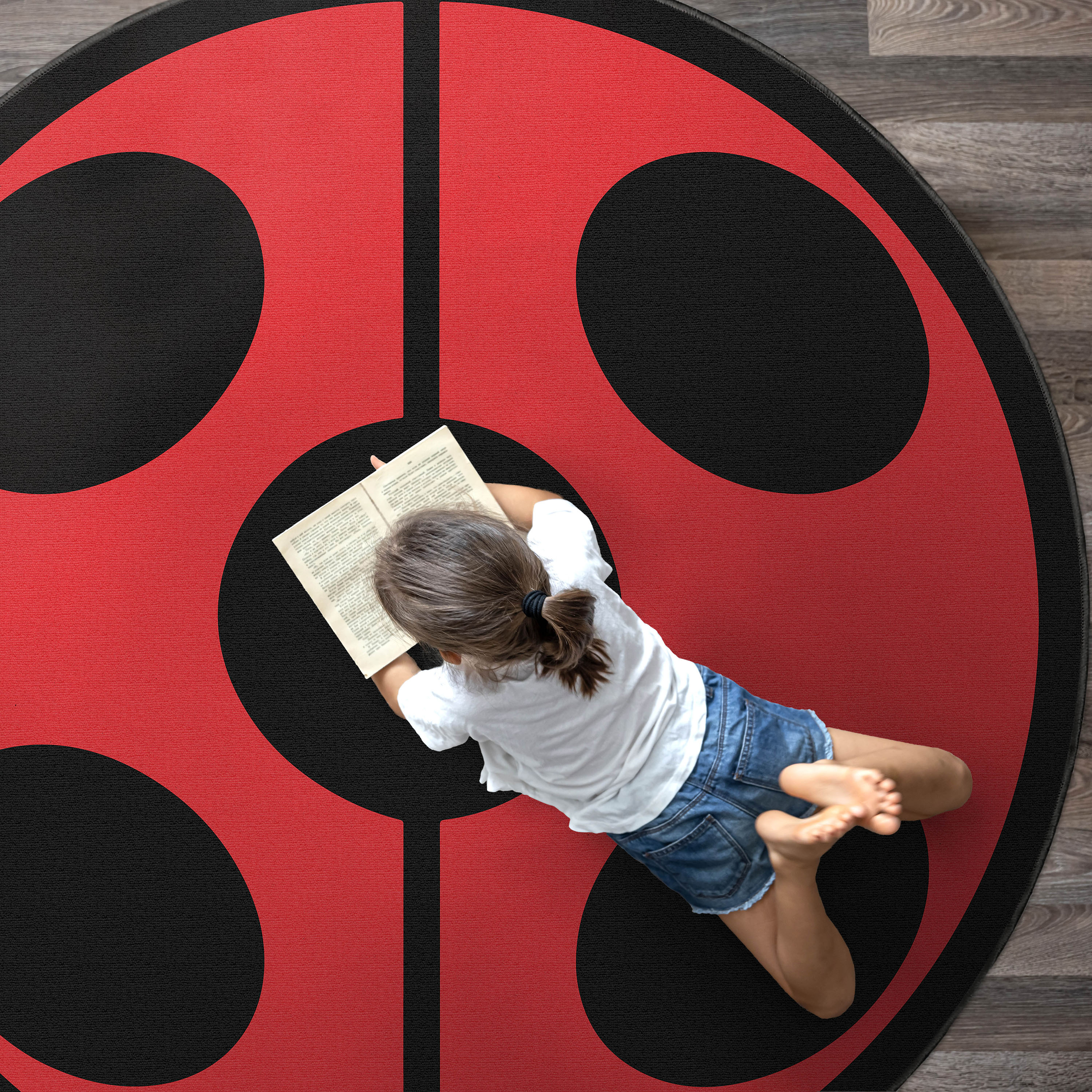 Well Woven MLB-10A-0 Miraculous Ladybug 5 x 5 (ft) Flatweave Polyester Red Round Indoor Abstract Mid-Century Modern Area rug