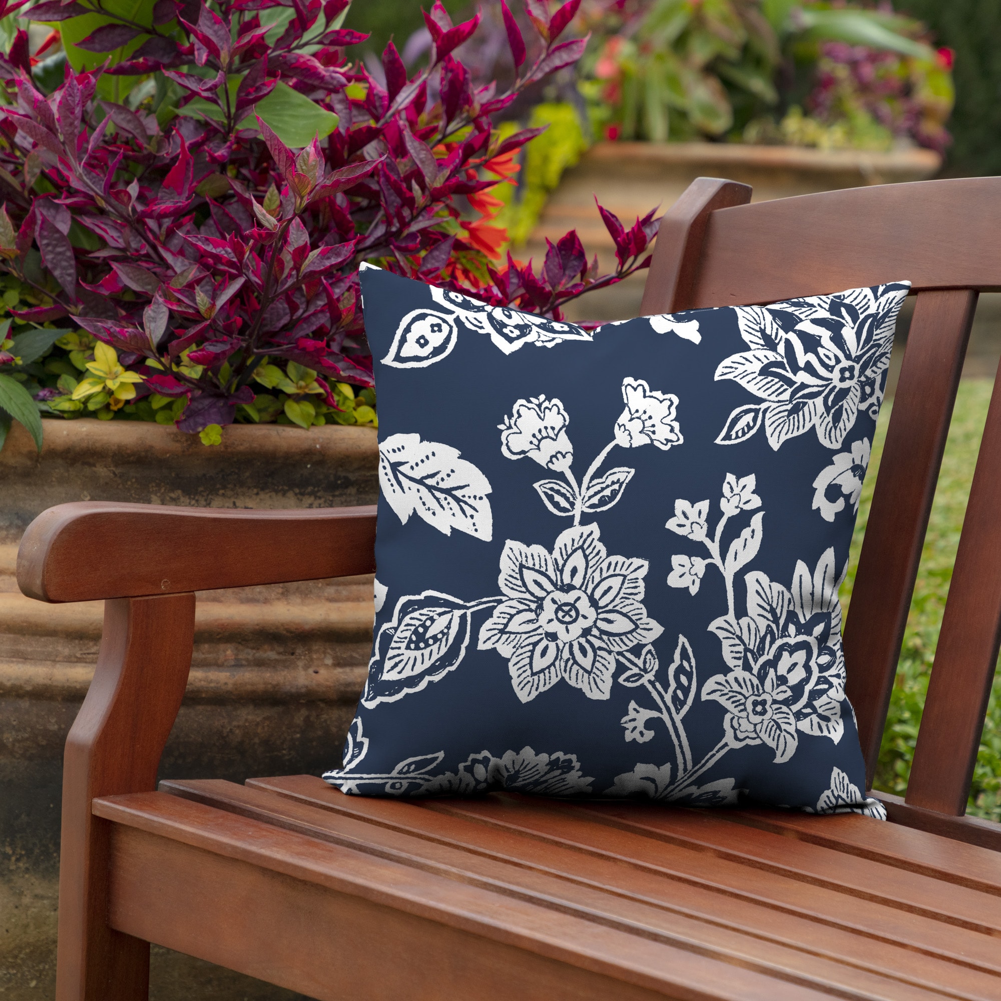Arden Selections 2-Pack Solid Sapphire Blue Leala Square Throw Pillow in  the Outdoor Decorative Pillows department at