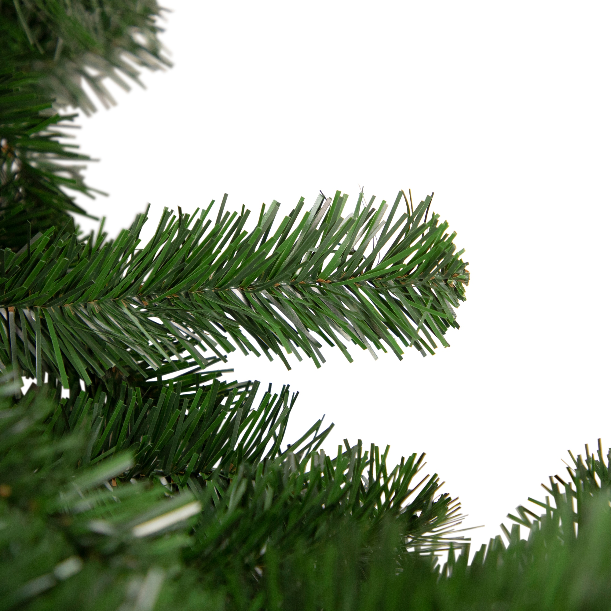 Northlight 32624612 Artificial-Christmas-Wreaths - View #3