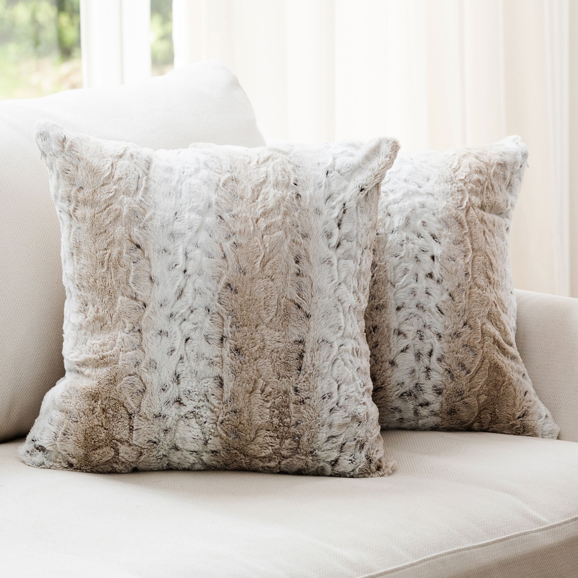 Cheer Collection  Embossed Faux Fur Throw Pillows Snow Leopard Set of 2 Decorative Accent Pillows with Inserts