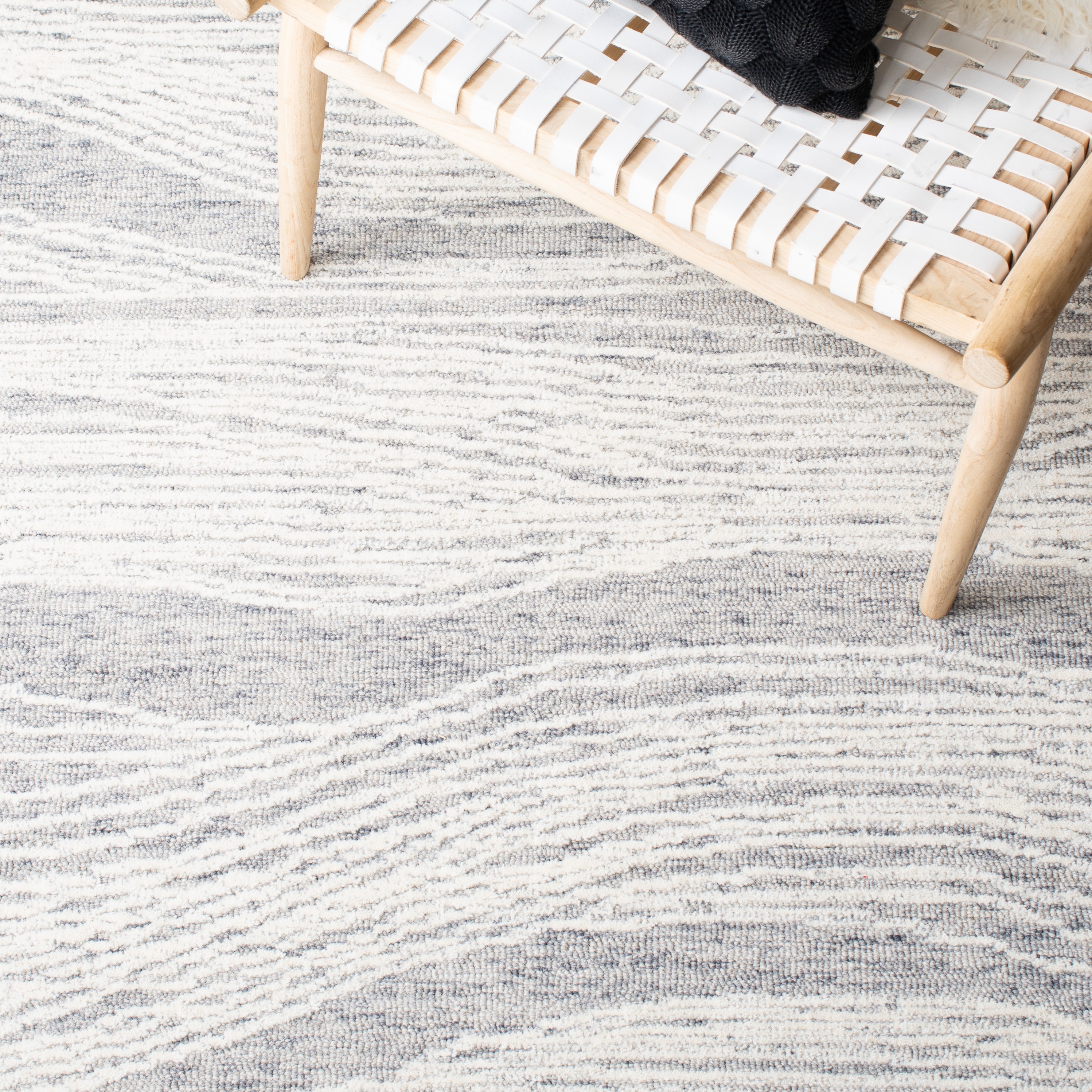 Safavieh MET995F-5 rugs - View #8