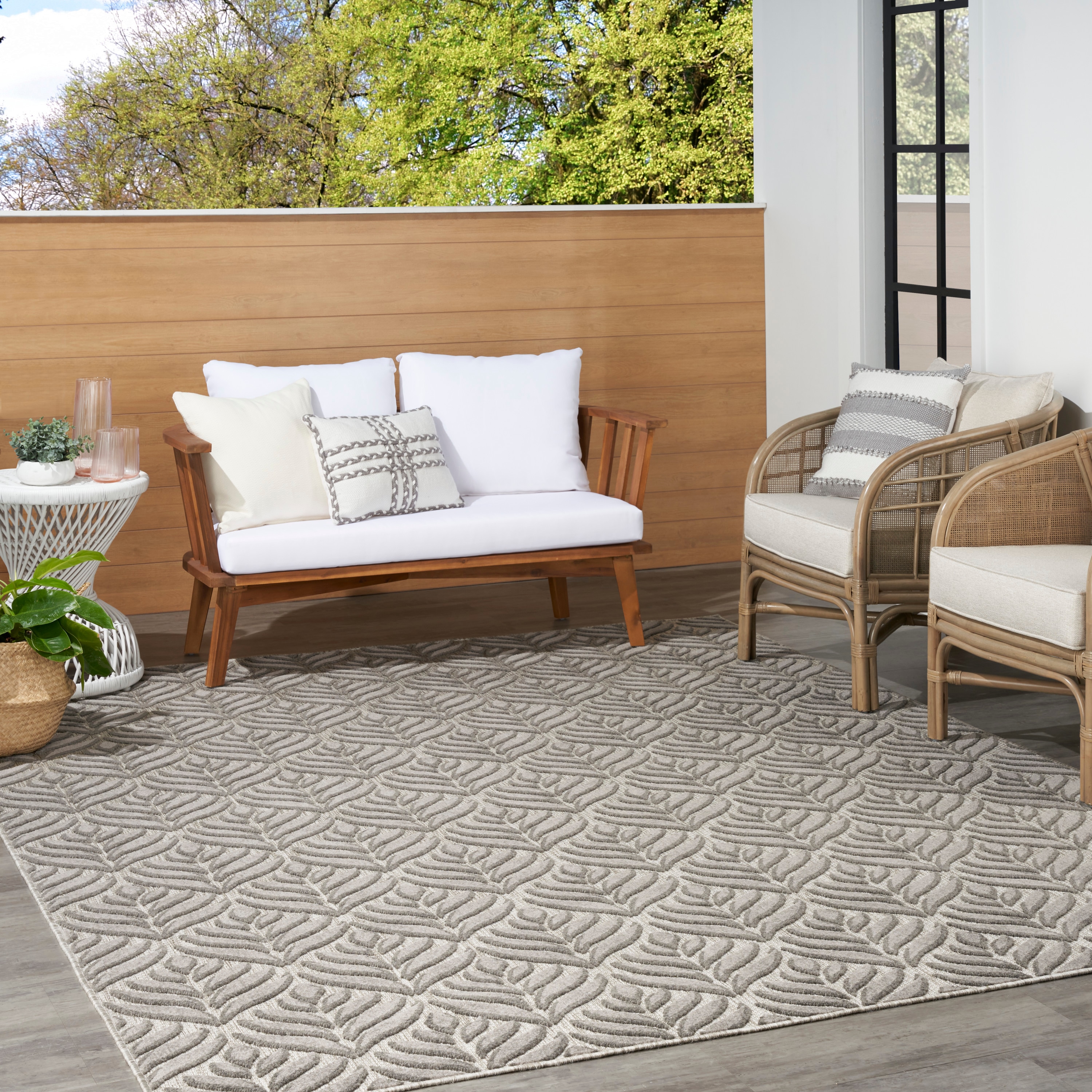 Charcoal Tropical Leaf 9' x 12' Easy-Care Synthetic Area Rug