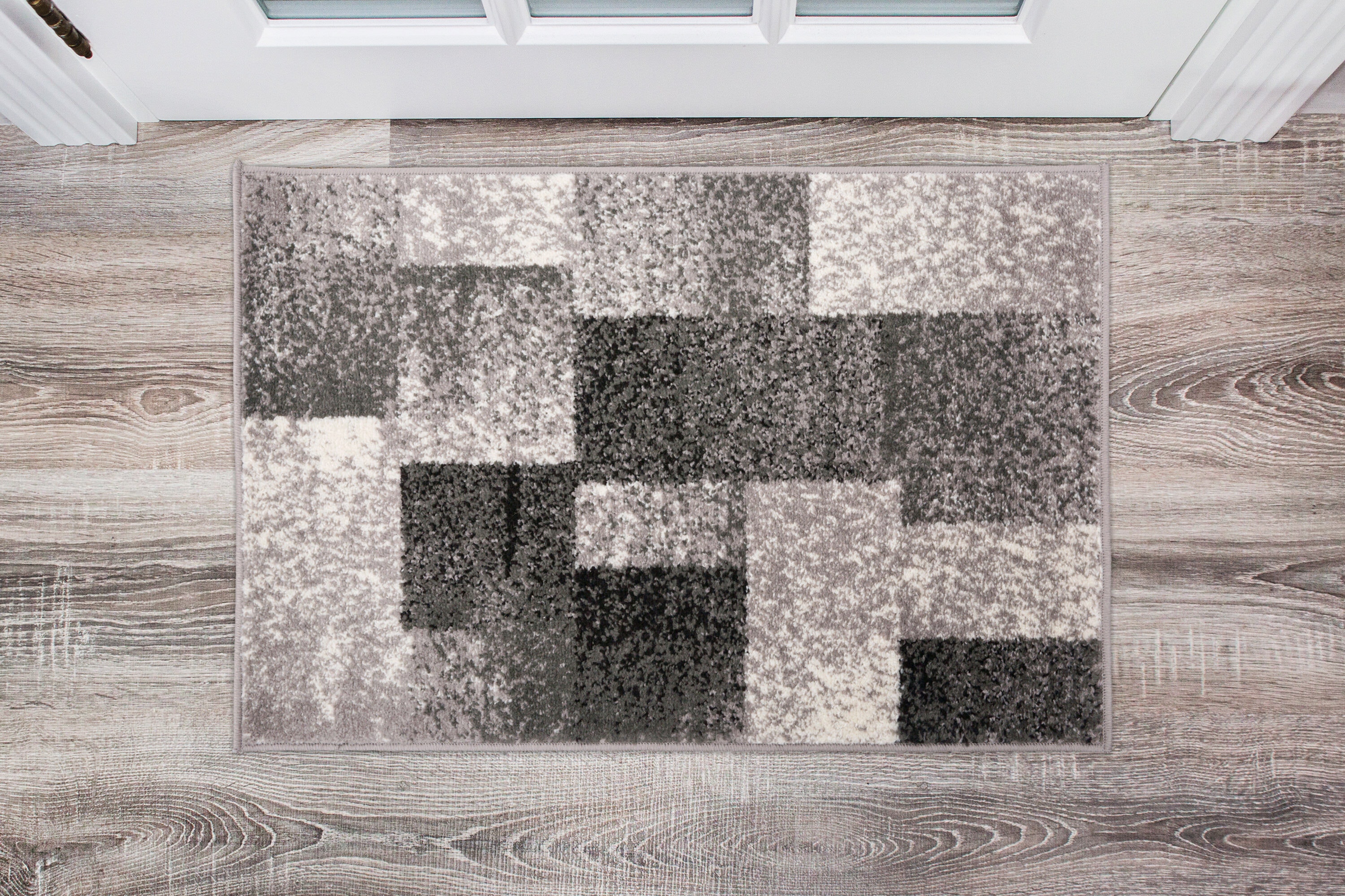 Modern Distressed Geometric Area Rug 2' x 3' in Gray