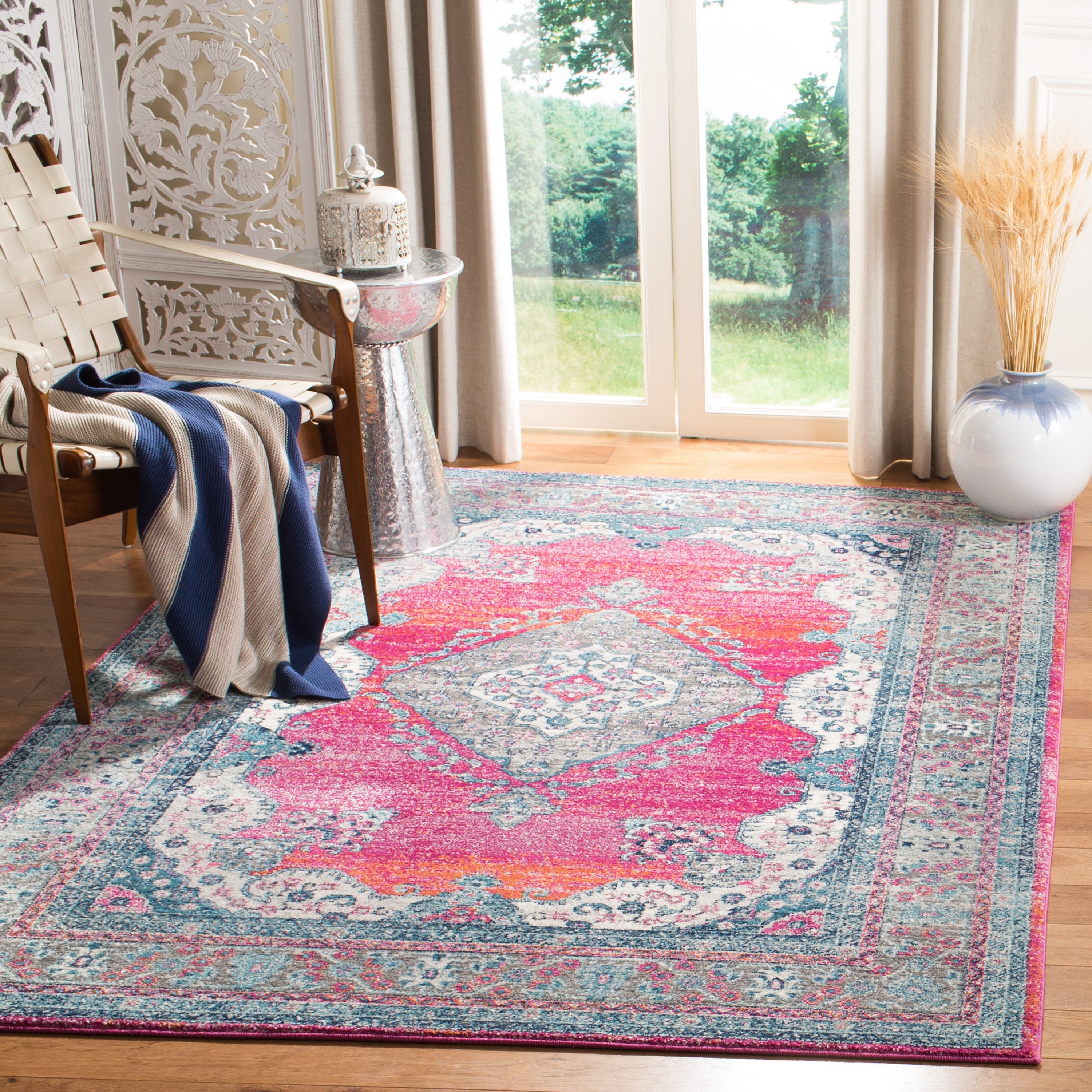 Safavieh EVK250R-4 Evoke Ashley 4 x 6 (ft) Loomed Synthetic Fuchsia/Navy Rectangular Indoor Distressed/Overdyed Vintage Area rug