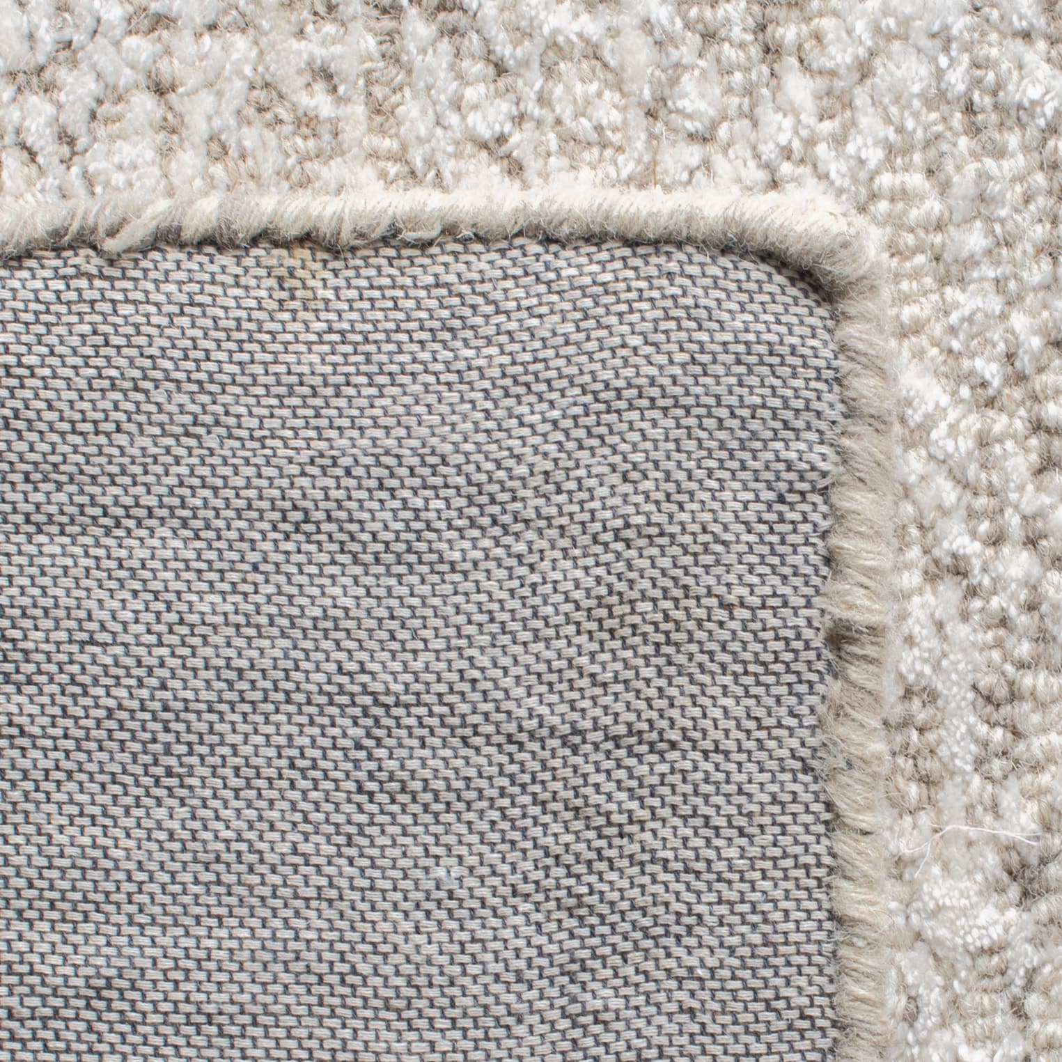 Beige Hand-Tufted Wool and Viscose 4' x 6' Area Rug