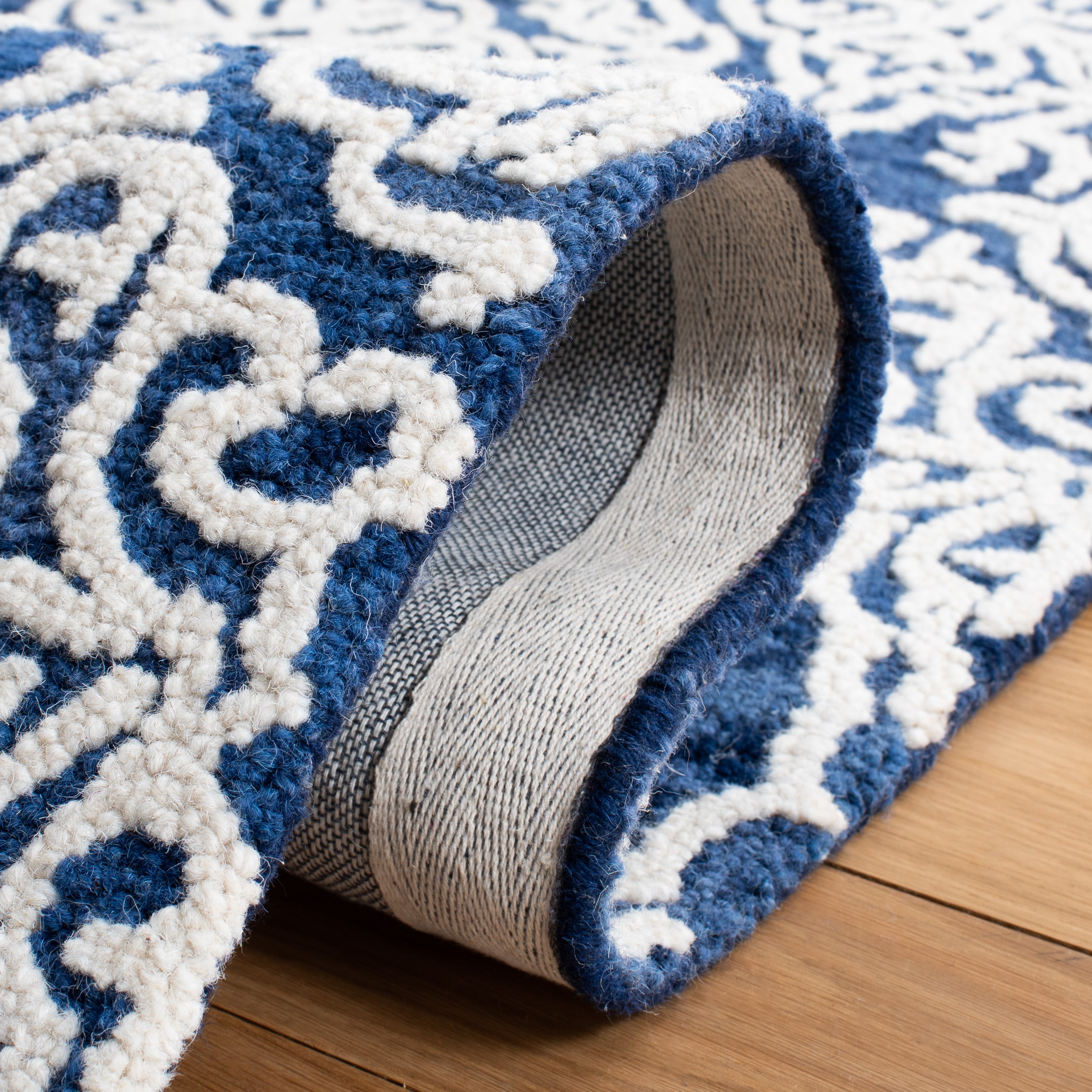 Safavieh BLM112N-2 rugs - View #5