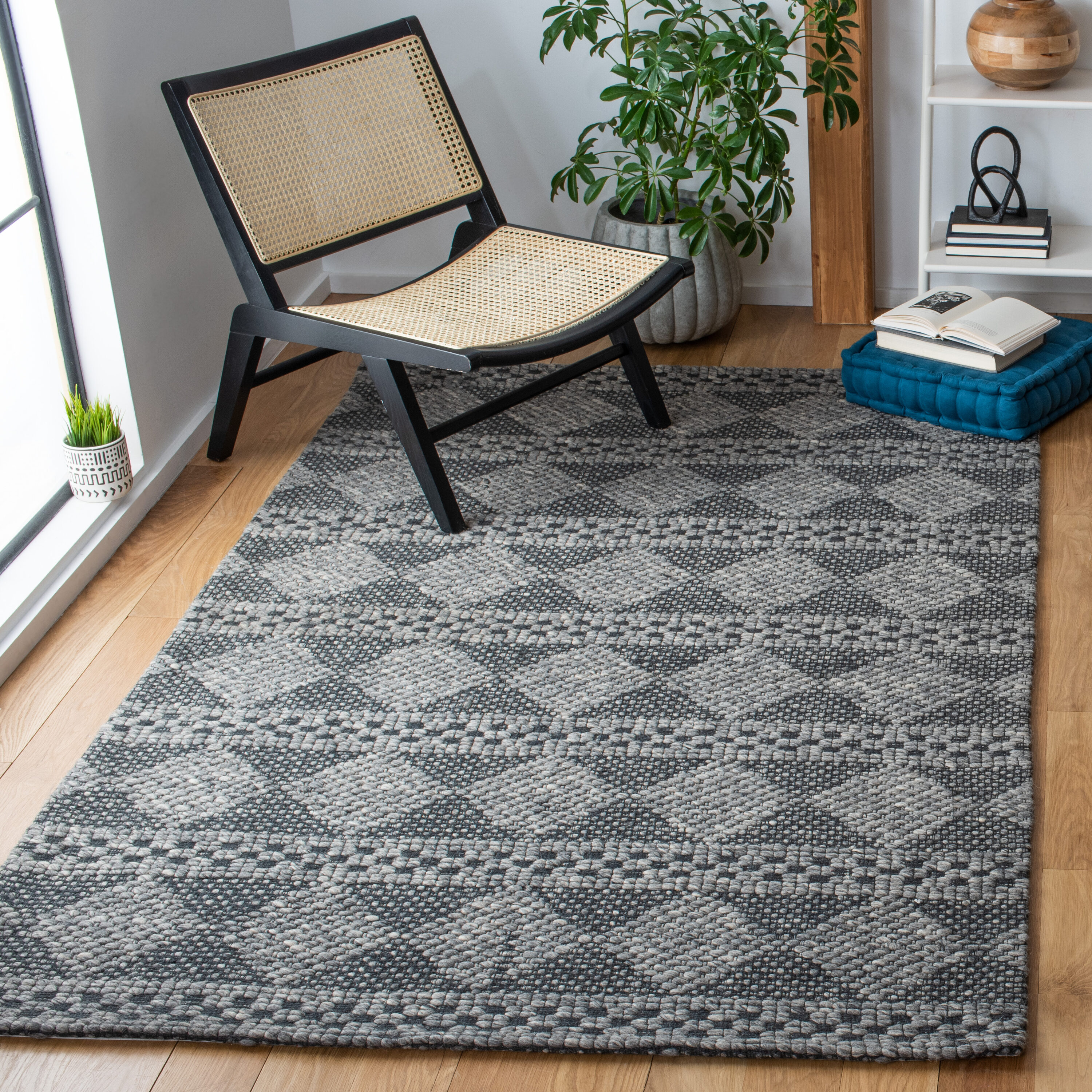  Marbella 552 Dark Gray Contemporary 5ft x 8ft Medium Rectangle Rug