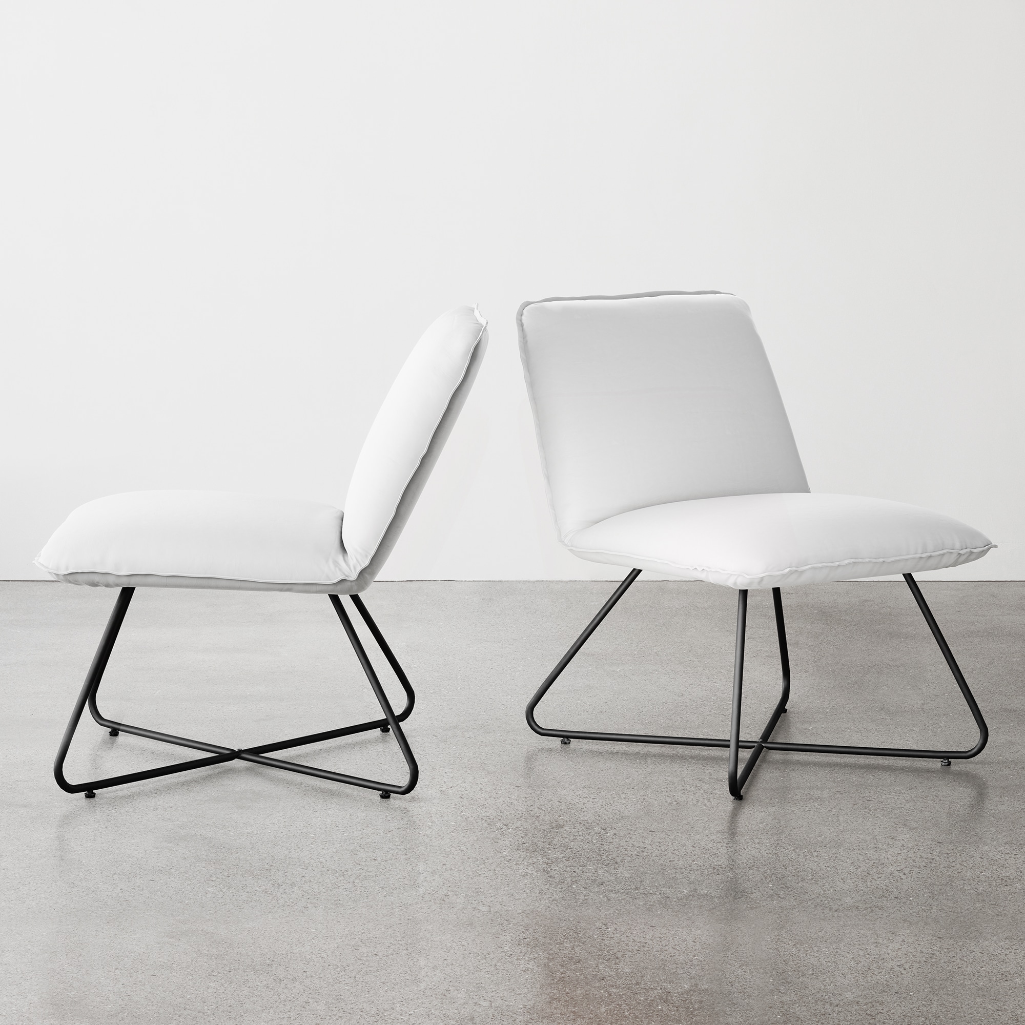 LUE BONA 2LB21CH0026-400LS 2 22.2 in. Wide Midcentury White Faux leather Accent Chair