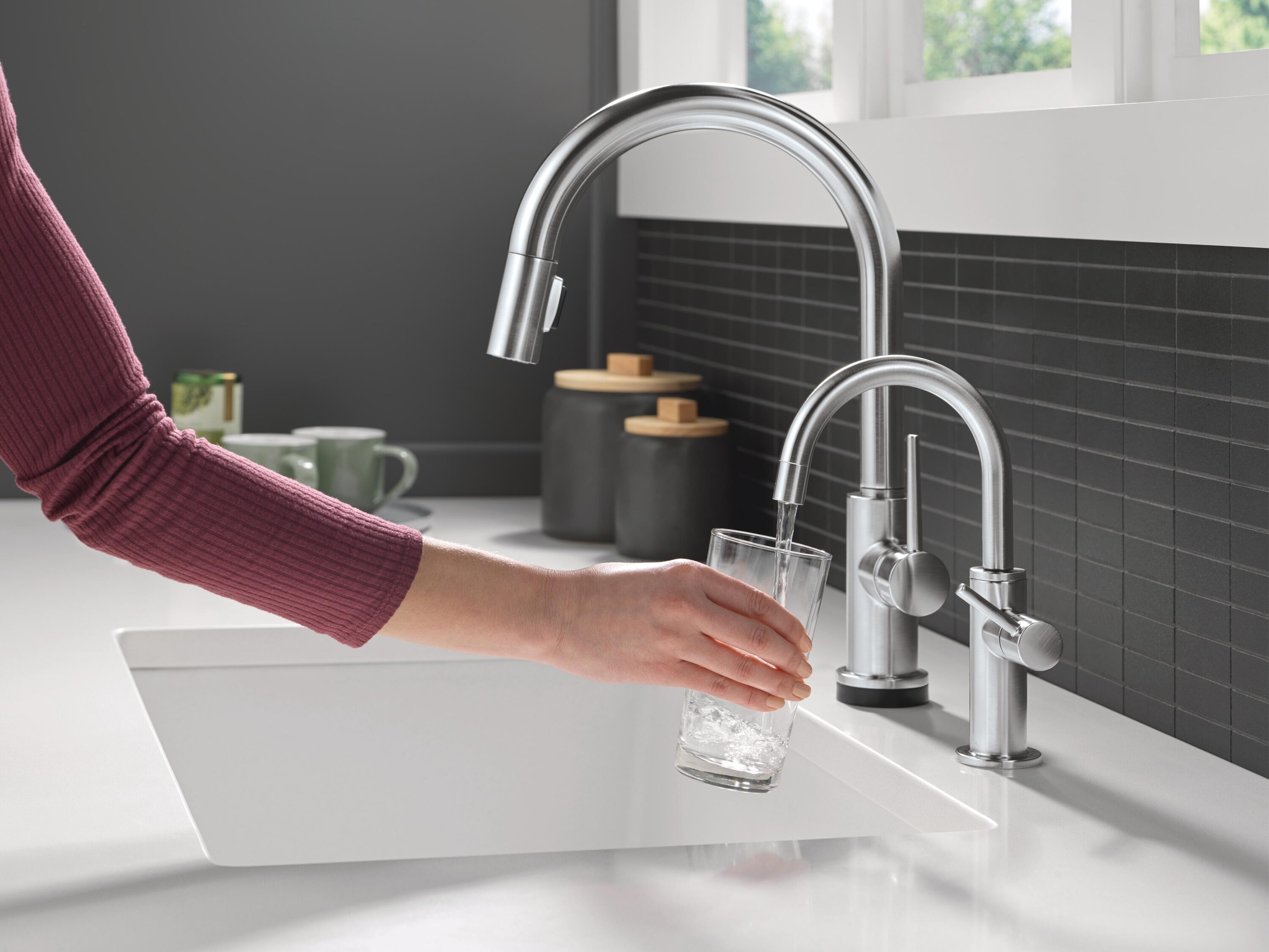 Delta 1930-AR-DST Kitchen-Faucets - View #4