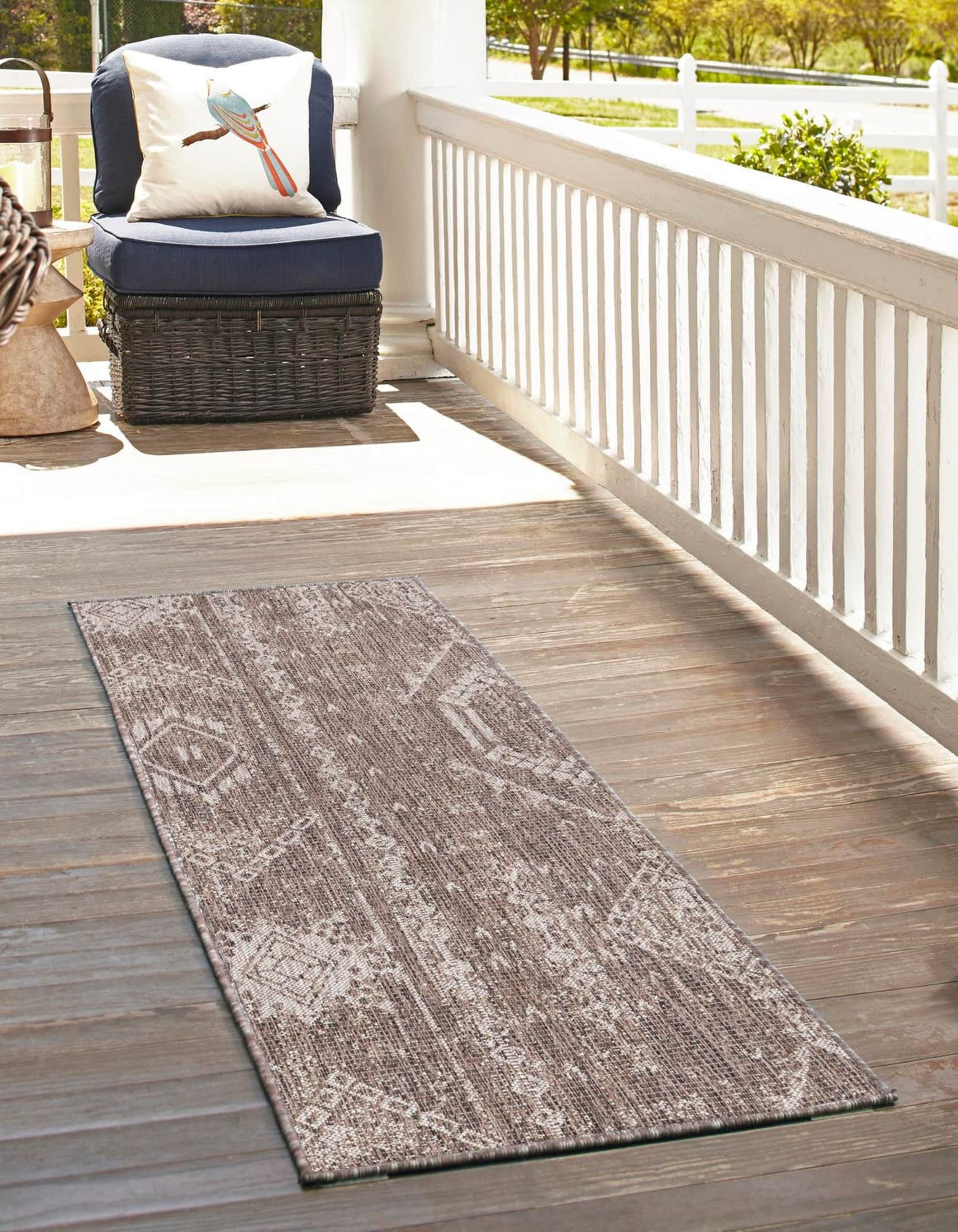 Unique Loom 3180894 Outdoor Bohemian 2 x 5 (ft) Loomed Polypropylene Brown Rectangular Indoor/Outdoor Abstract Runner rug