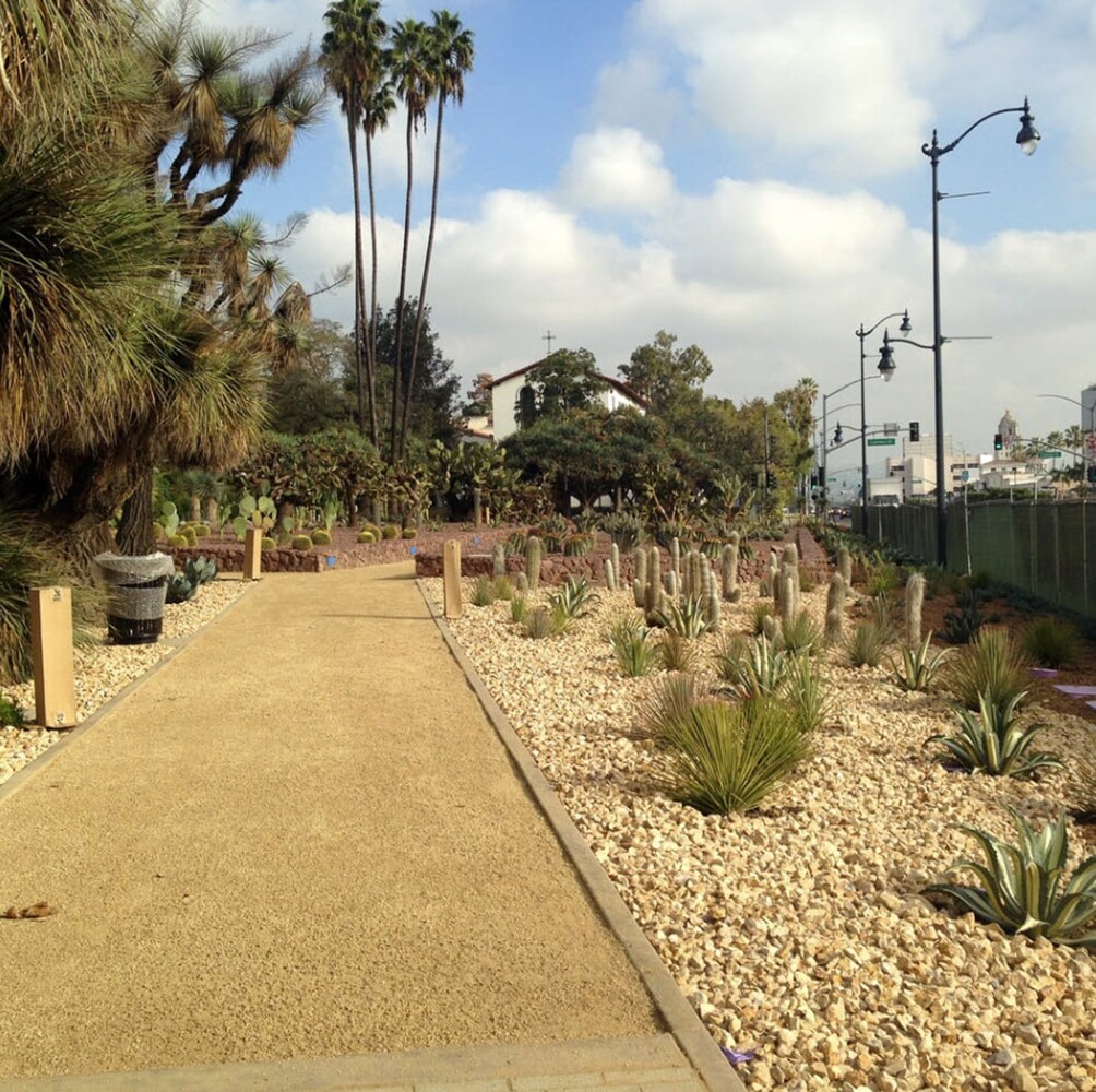 Yard Elements YDE002-0261LW Landscaping-Rock - View #5