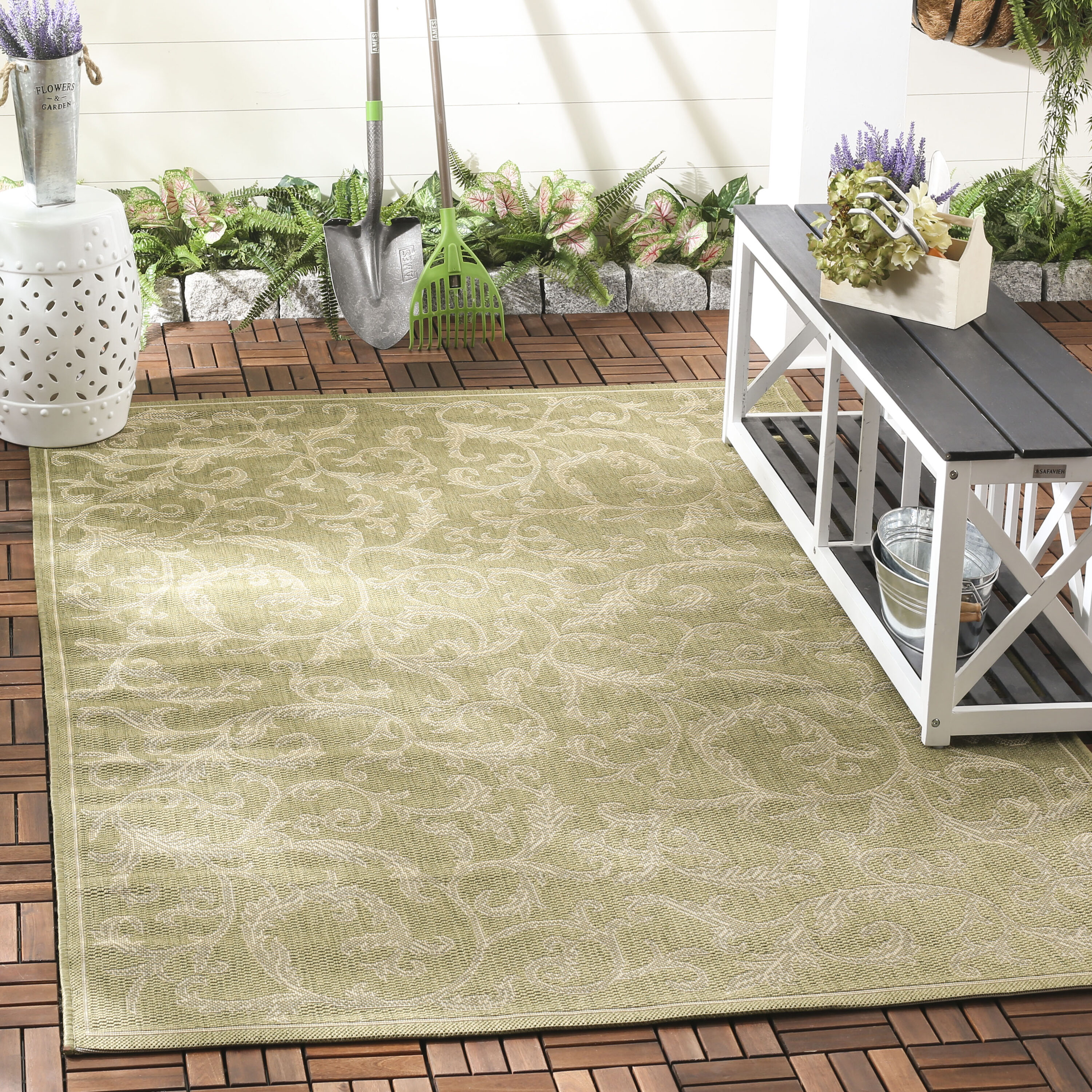 Safavieh CY2653-1E06-7SQ Courtyard Vintage Vine 7 x 7 (ft) Loomed Polypropylene Olive/Natural Square Indoor/Outdoor Floral/Botanical Coastal Area rug