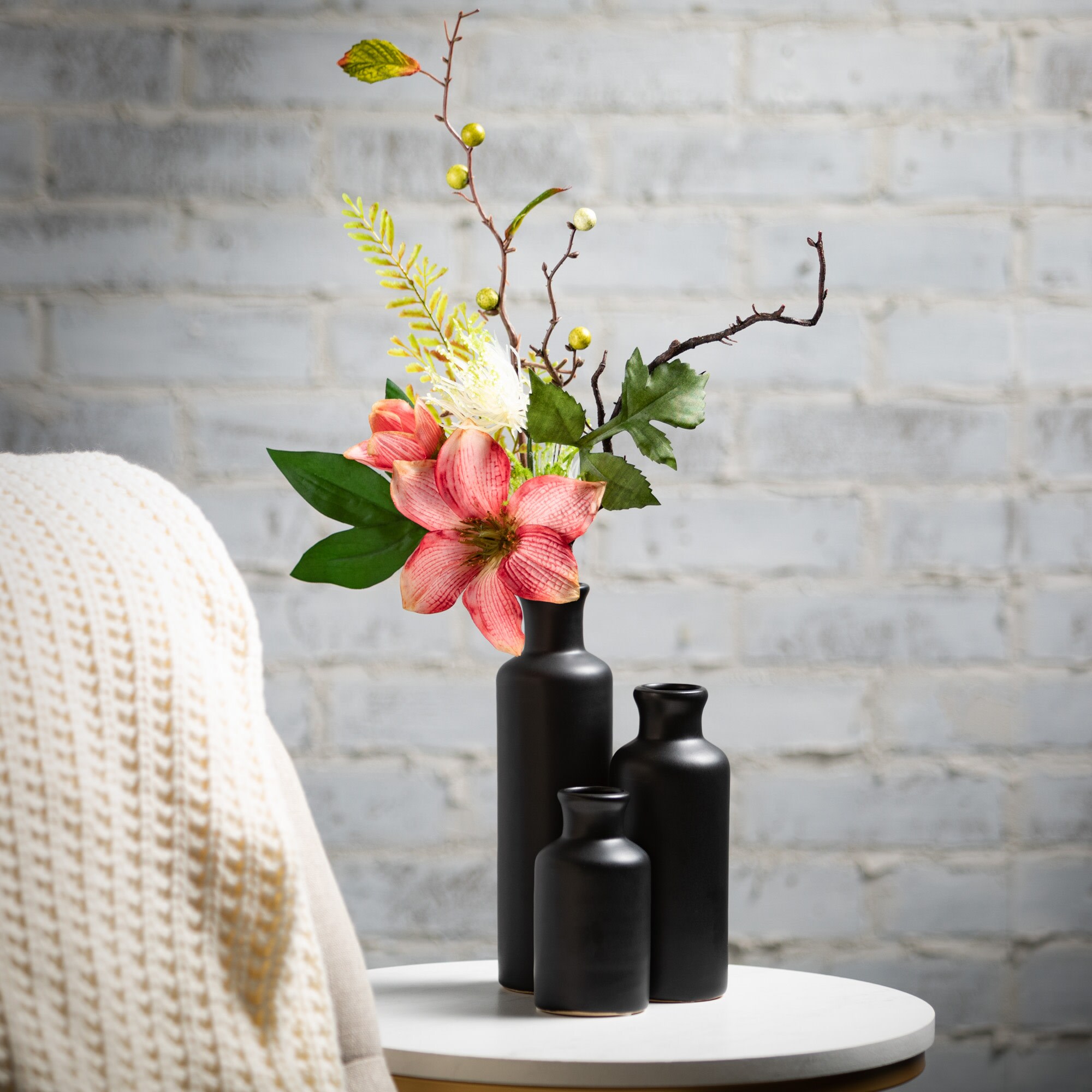 Modern Matte Black Ceramic Vase Trio for Elegant Table Decor