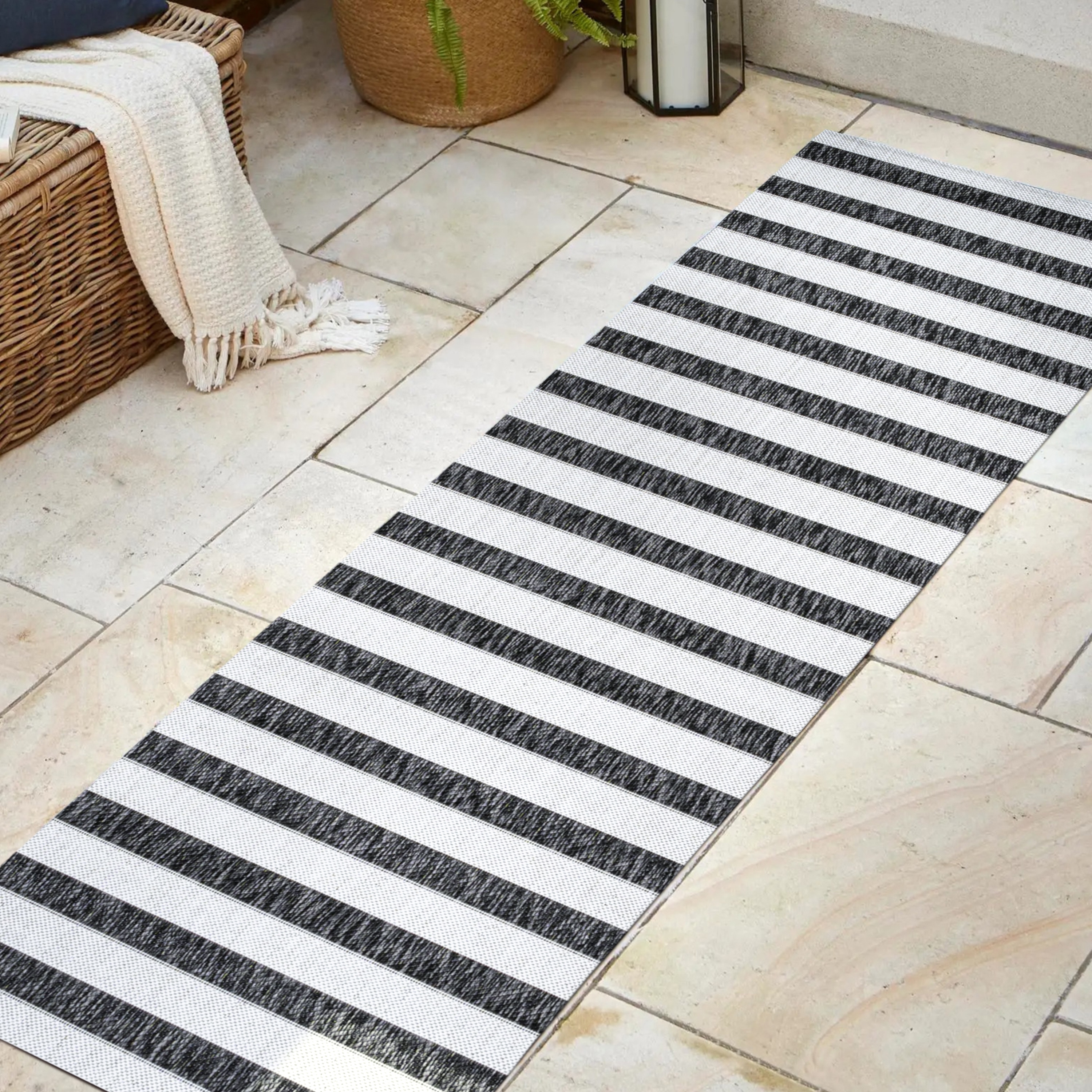 JONATHAN  Y SMB112B-28 rugs - View #5