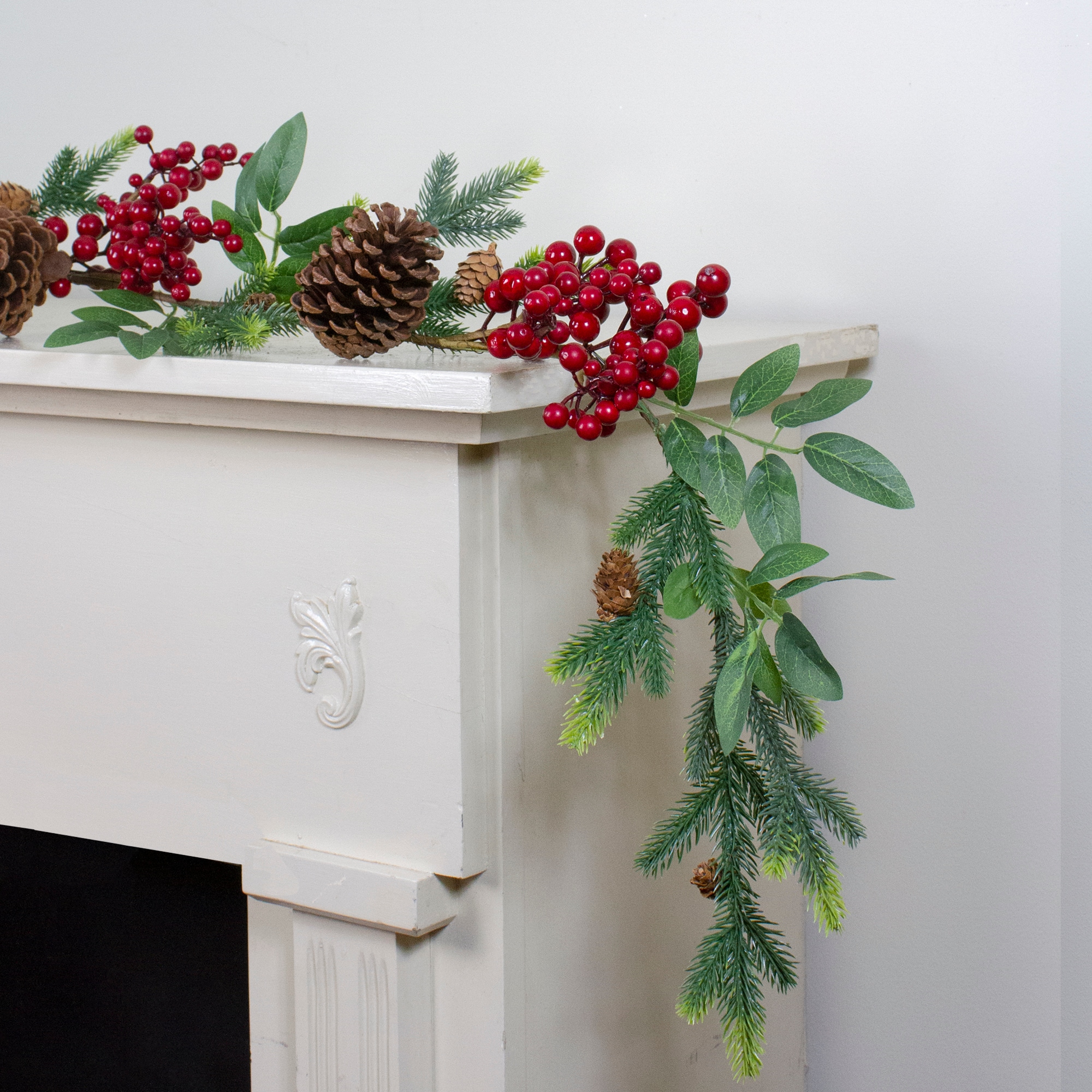 5' Artificial Red Berries and Pine Cones Christmas Garland