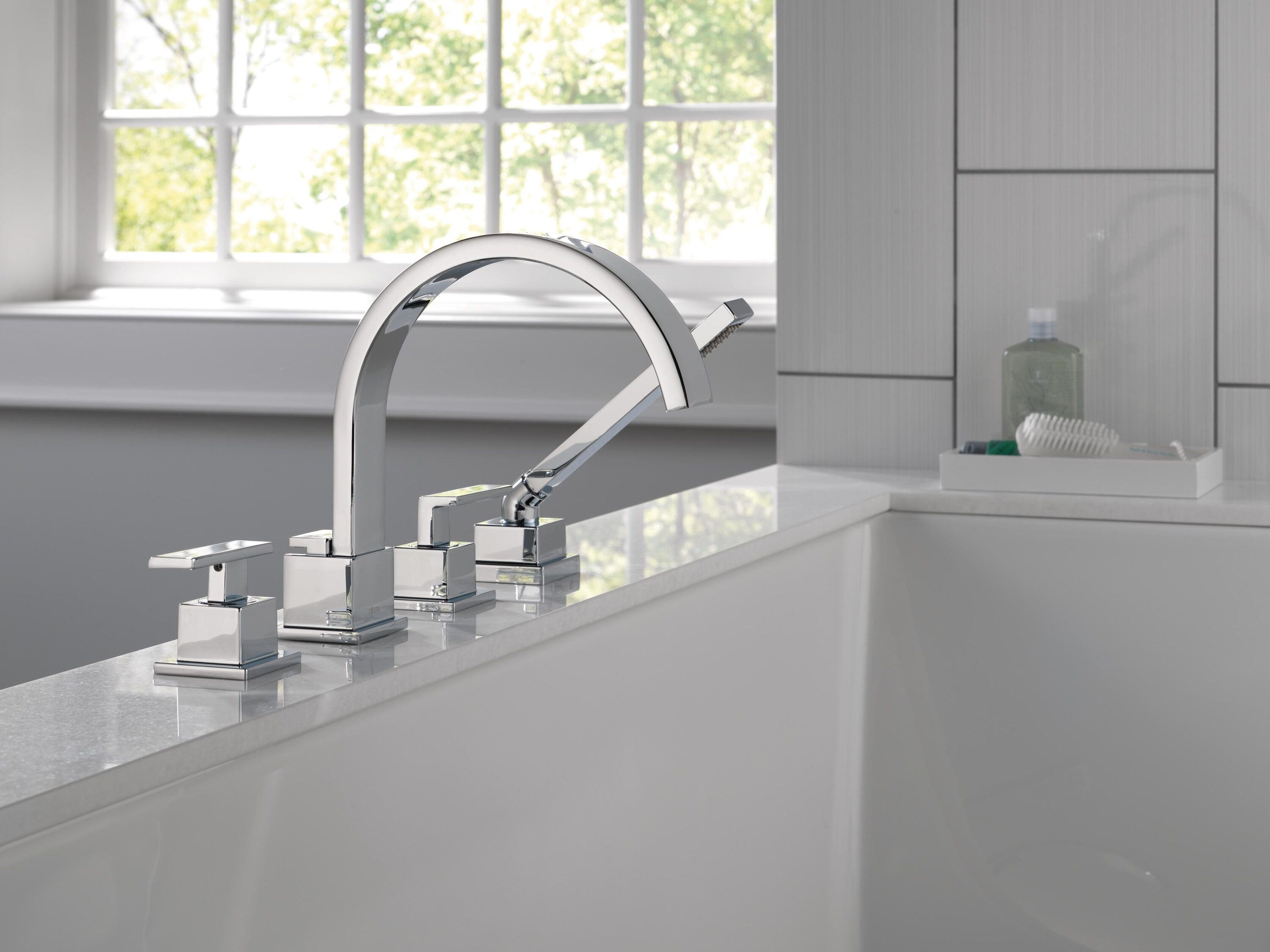 Delta T4753 Roman-Tub-Faucets - View #4
