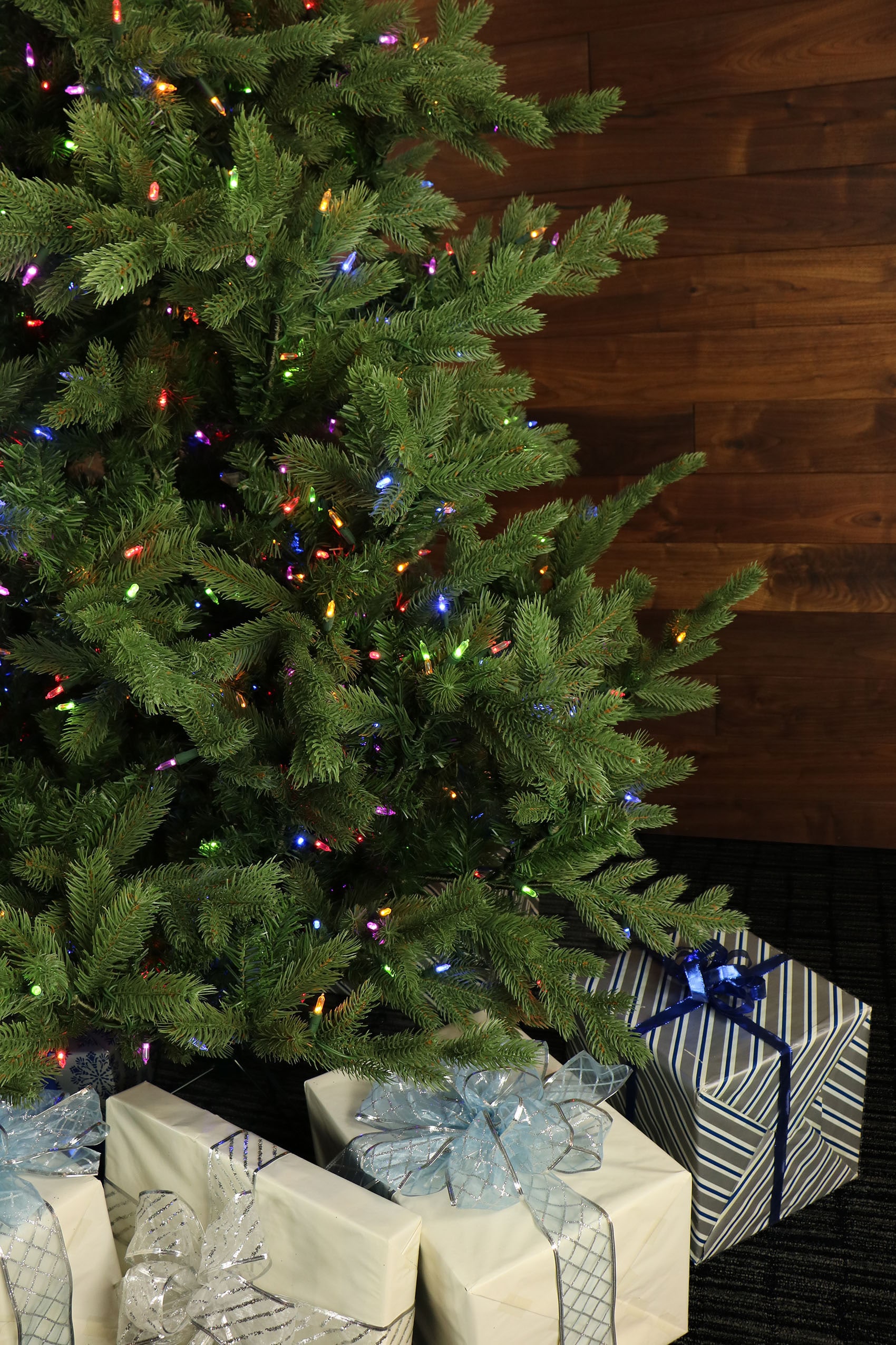 Fraser Hill Farm FFFX075-6GREZ Artificial-Christmas-Trees - View #7