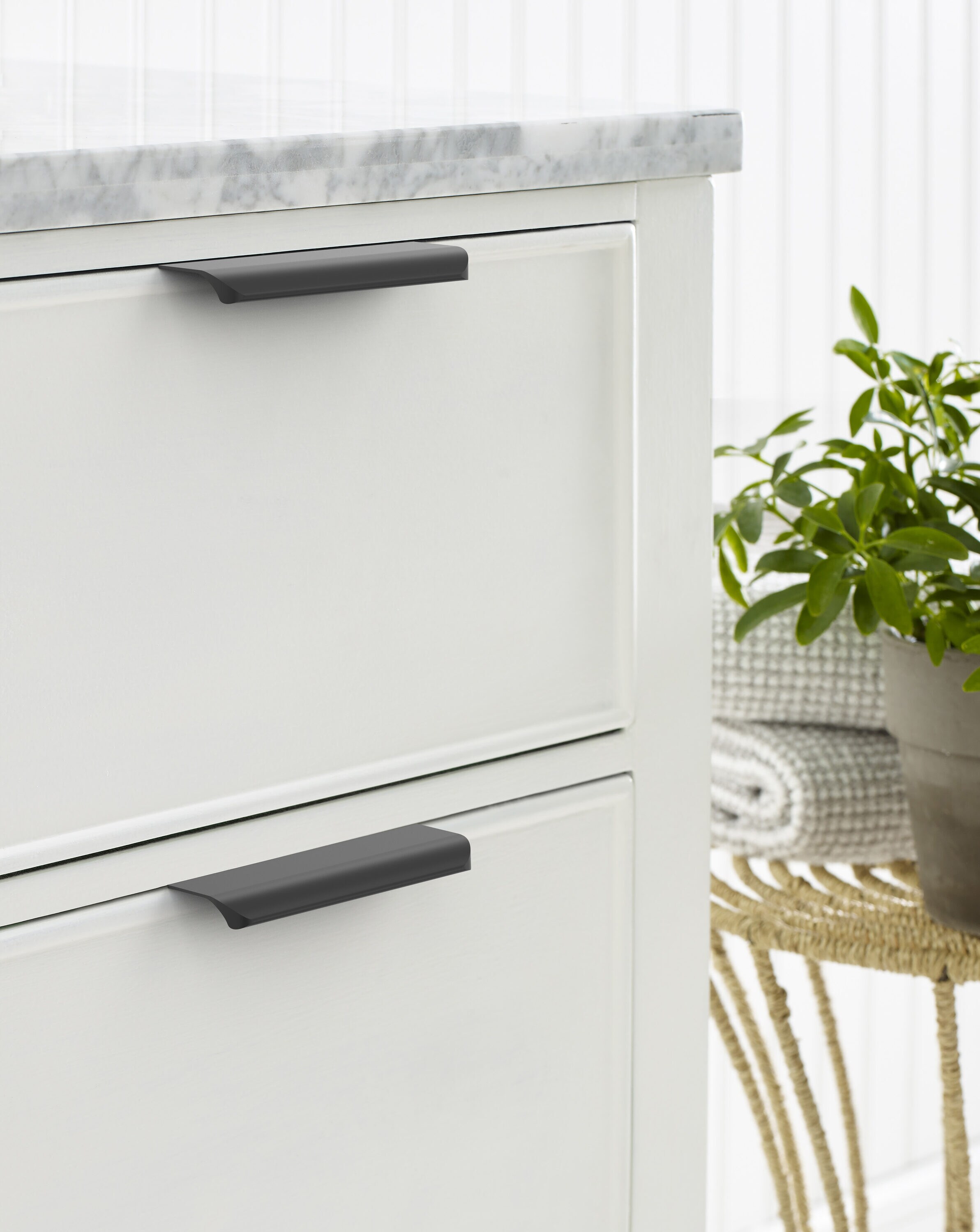 Amerock 10VMP37203MB Cabinet-Pulls - View #2
