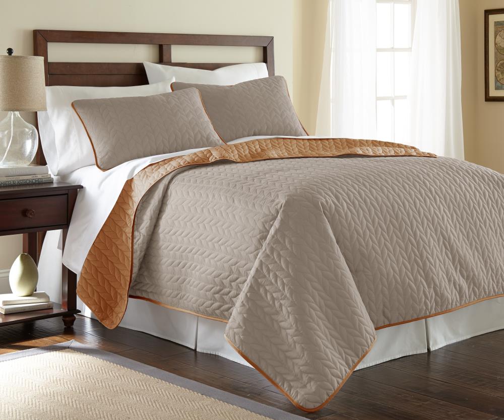 Amrapur Overseas 3CVTFLSG-AHZ-QN Solid reversible leaf coverlet Multi Abstract Reversible Queen Bedspread Blend
