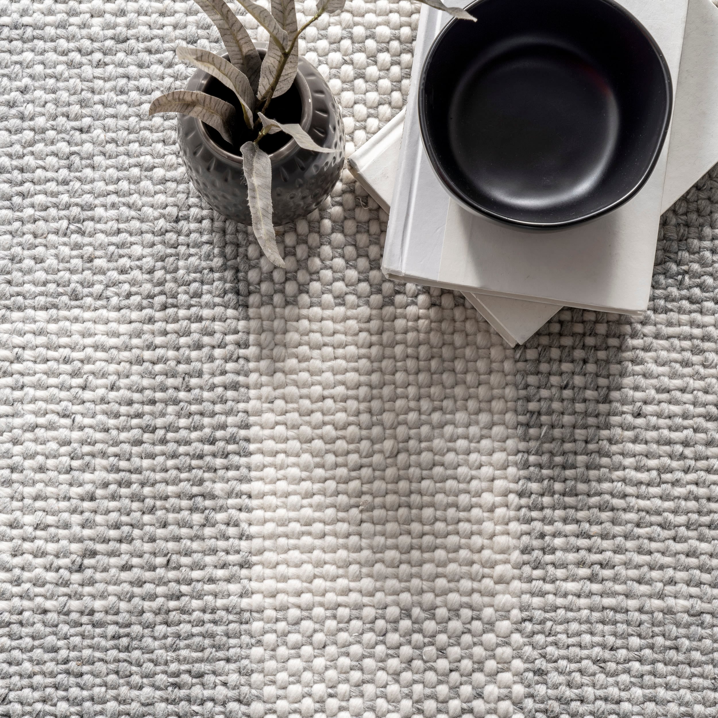 Ellis Farmhouse Plaid 5'x8' Gray Synthetic Easy-Care Area Rug