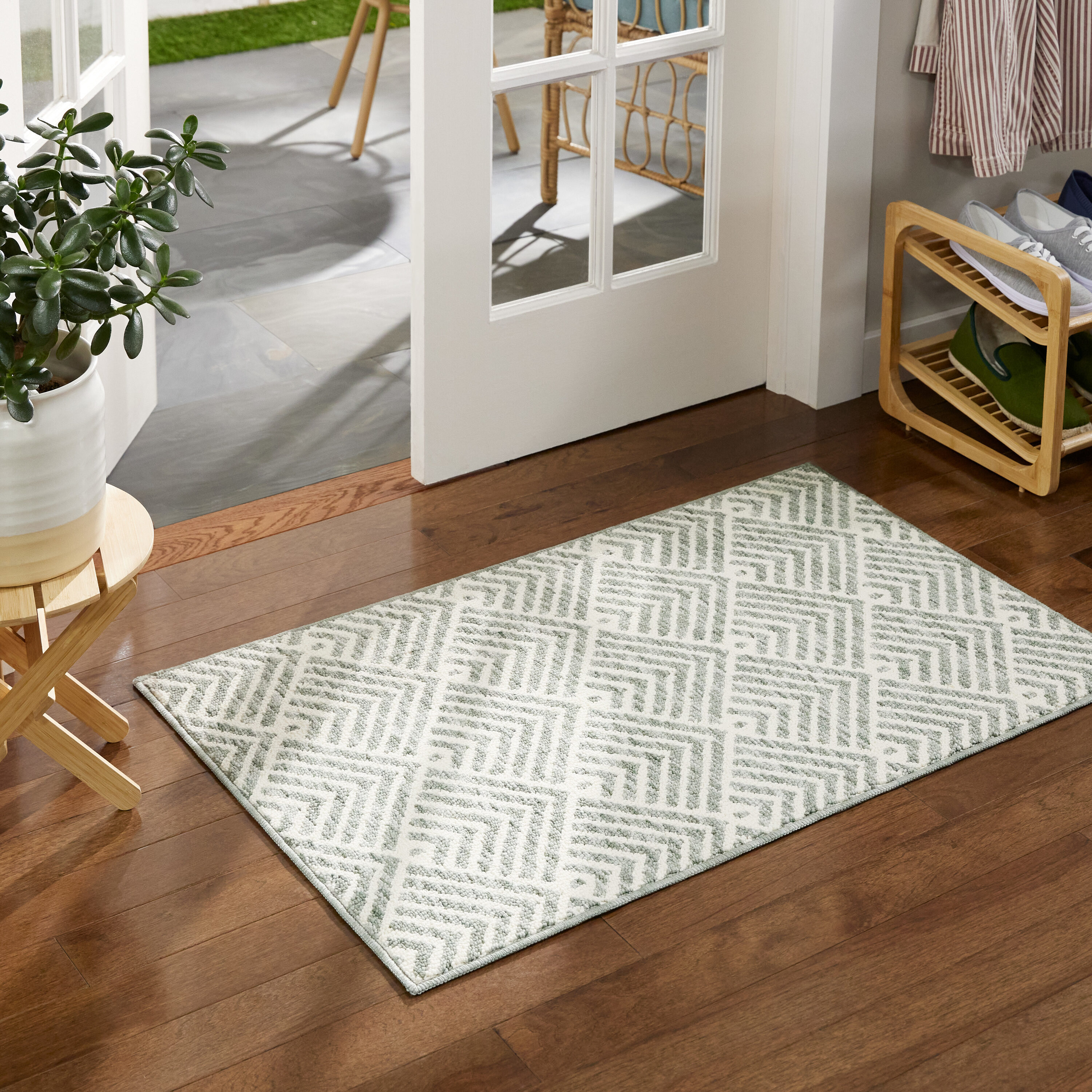 Town & Country Living 3-E003-403 2-ft x 3-ft Sage Green Polyester Rectangular Indoor Decorative Door mat