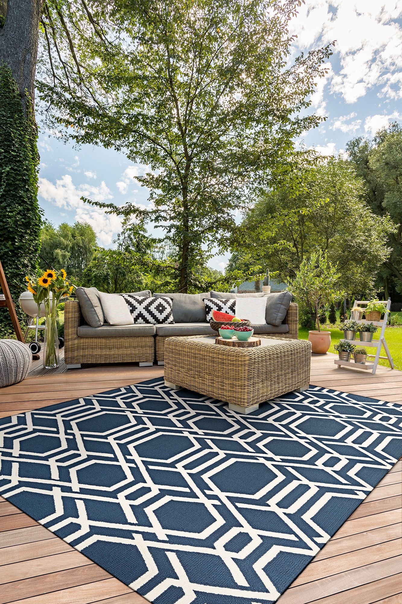 Covington Navy Rectangular Synthetic 3'6" x 5'6" Area Rug