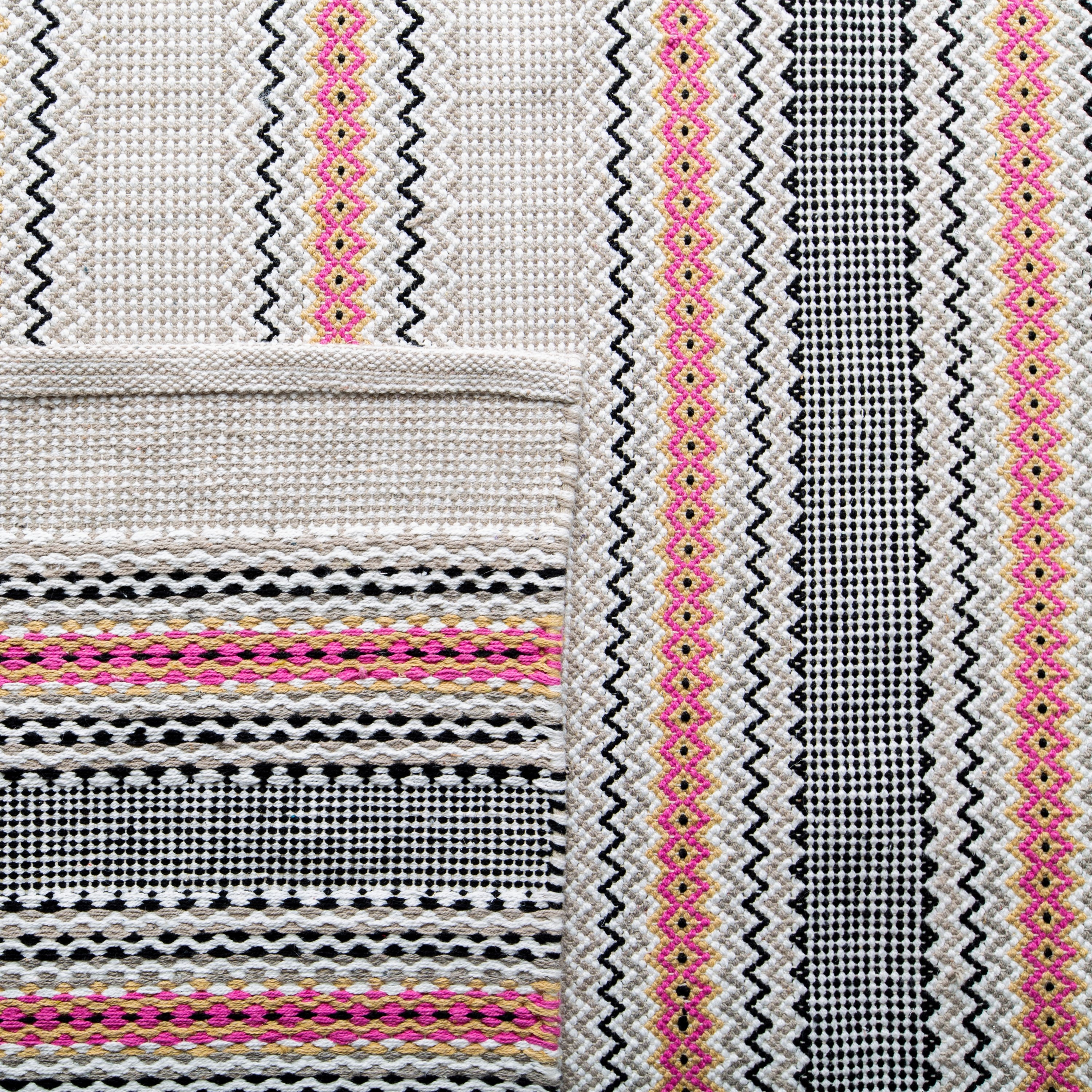 Safavieh MTK536U-3 rugs - View #6
