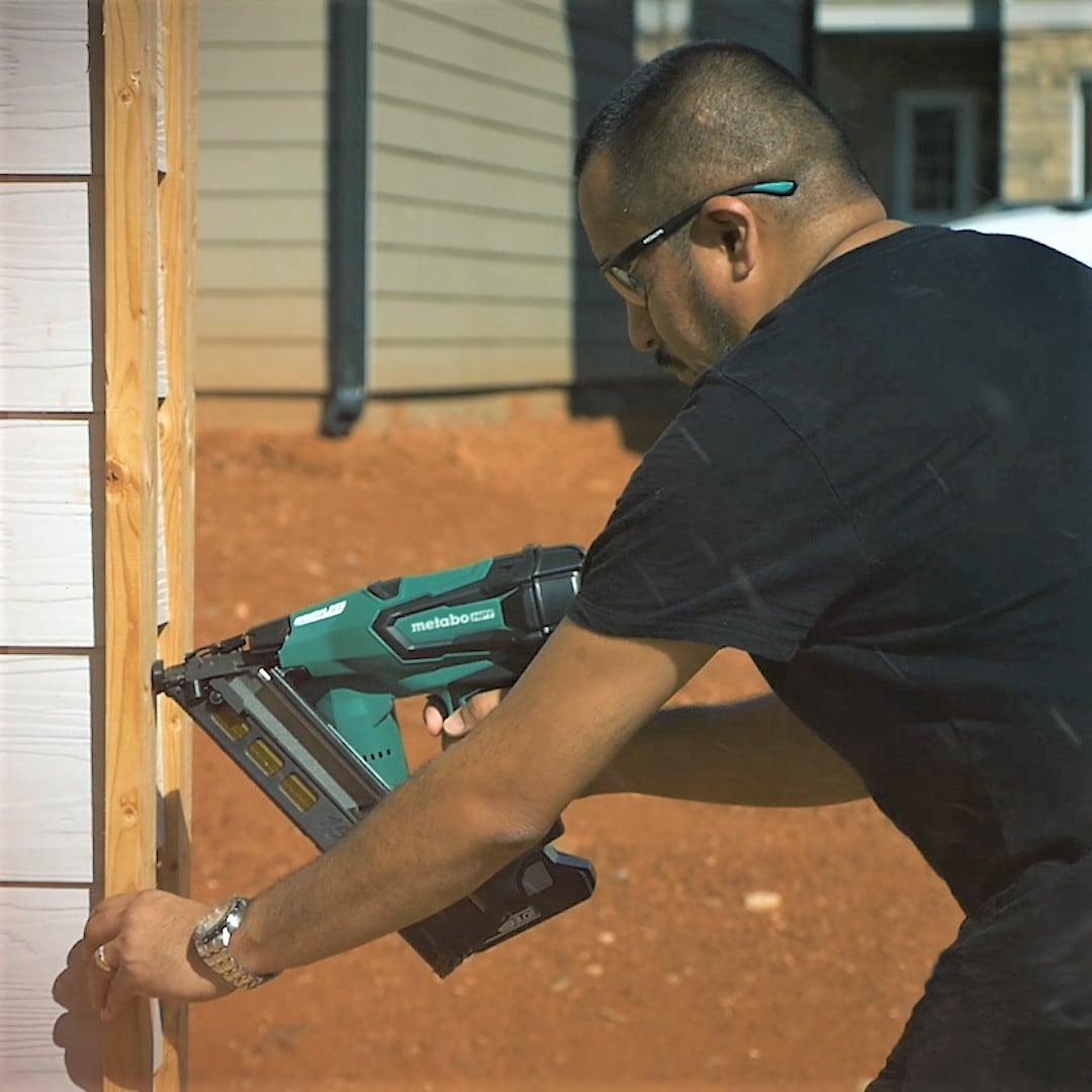 Metabo HPT 2.5-in 15-Gauge Cordless Finish Nailer (Battery & Charger  Included) in the Finish Nailers department at