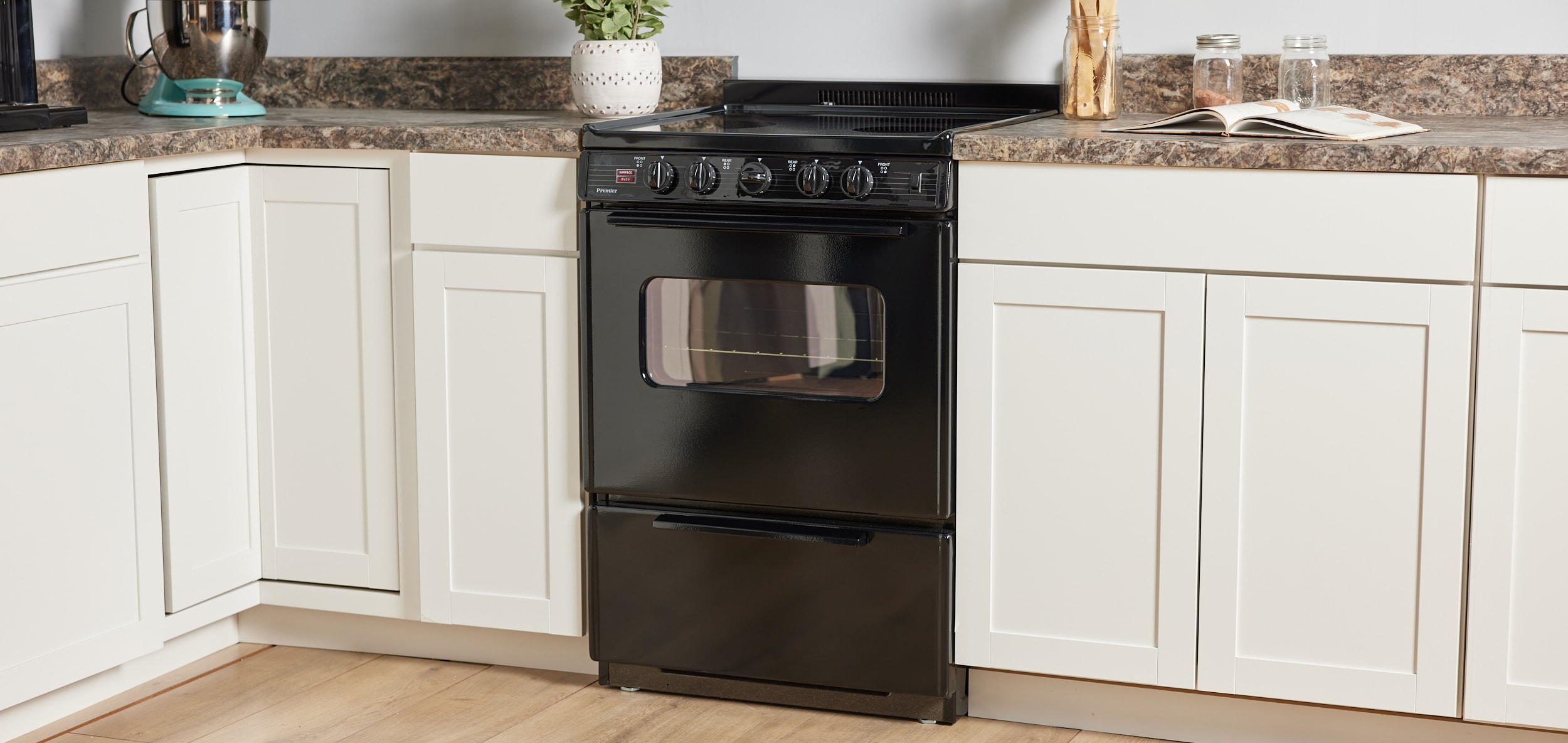 Premier 20-in 4 Elements 2.4-cu ft Freestanding Electric Range (Black) in  the Single Oven Electric Ranges department at