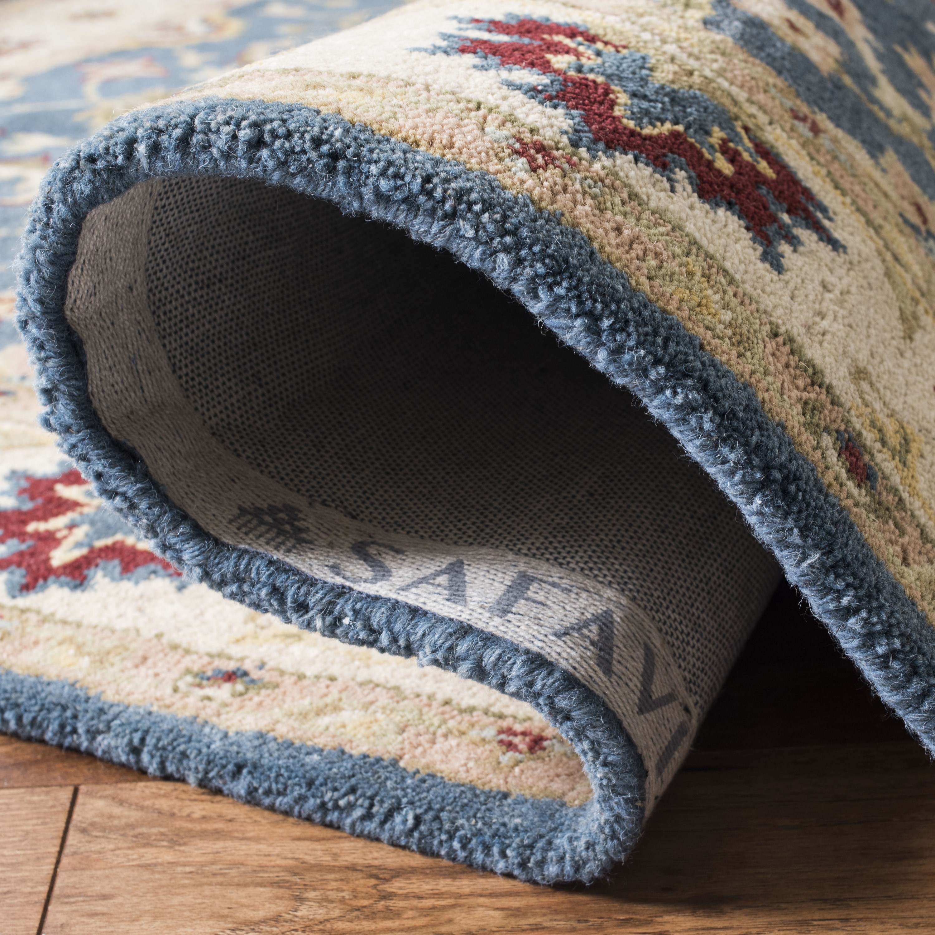 Safavieh AT15A-2 rugs - View #6