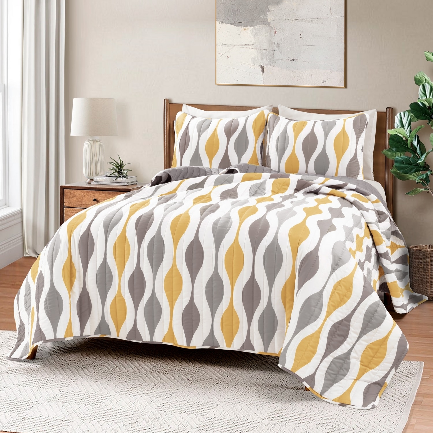 Lush Decor 21T010203 Gold Geometric King Quilt