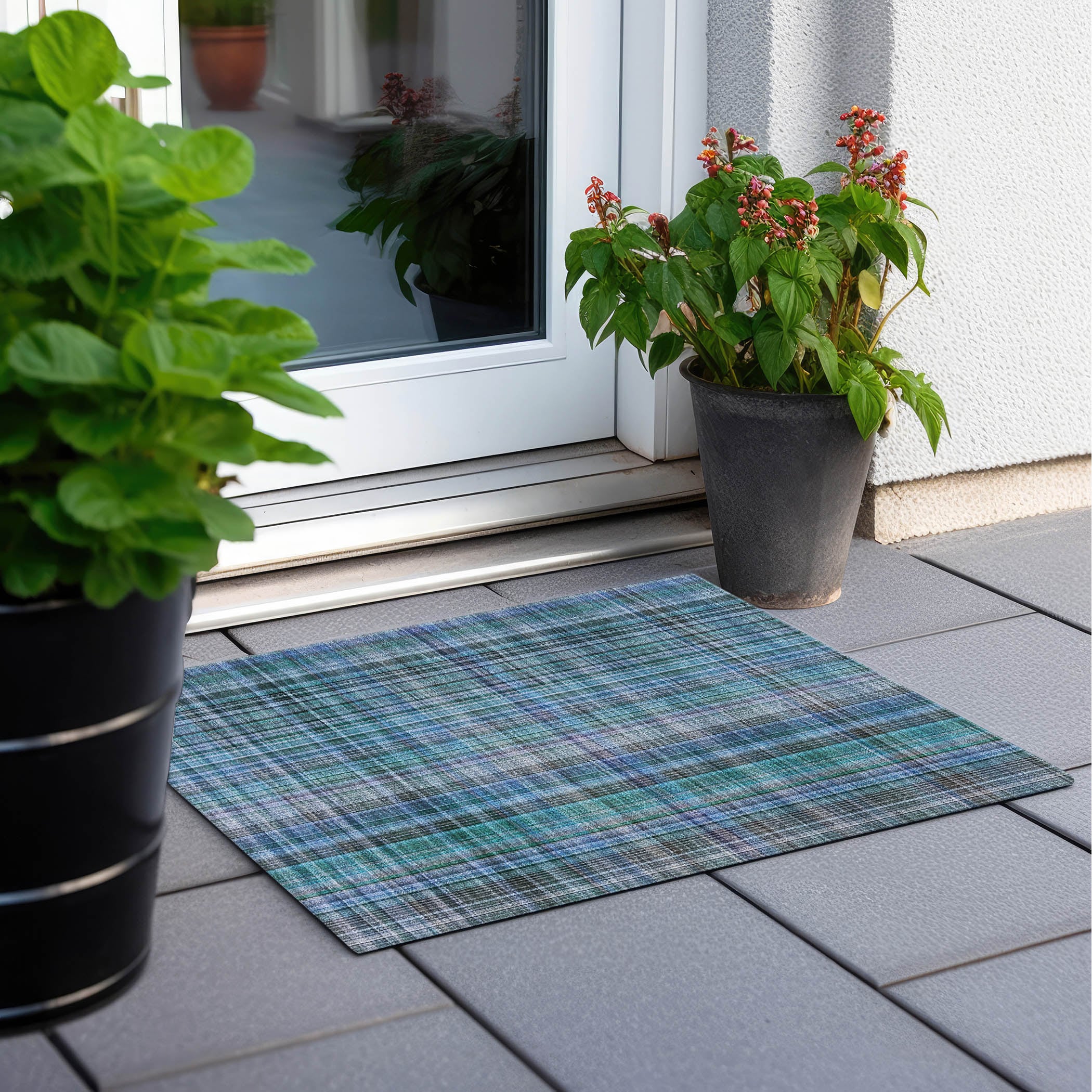 Teal Plaid Machine-Washable Synthetic Indoor/Outdoor Rug