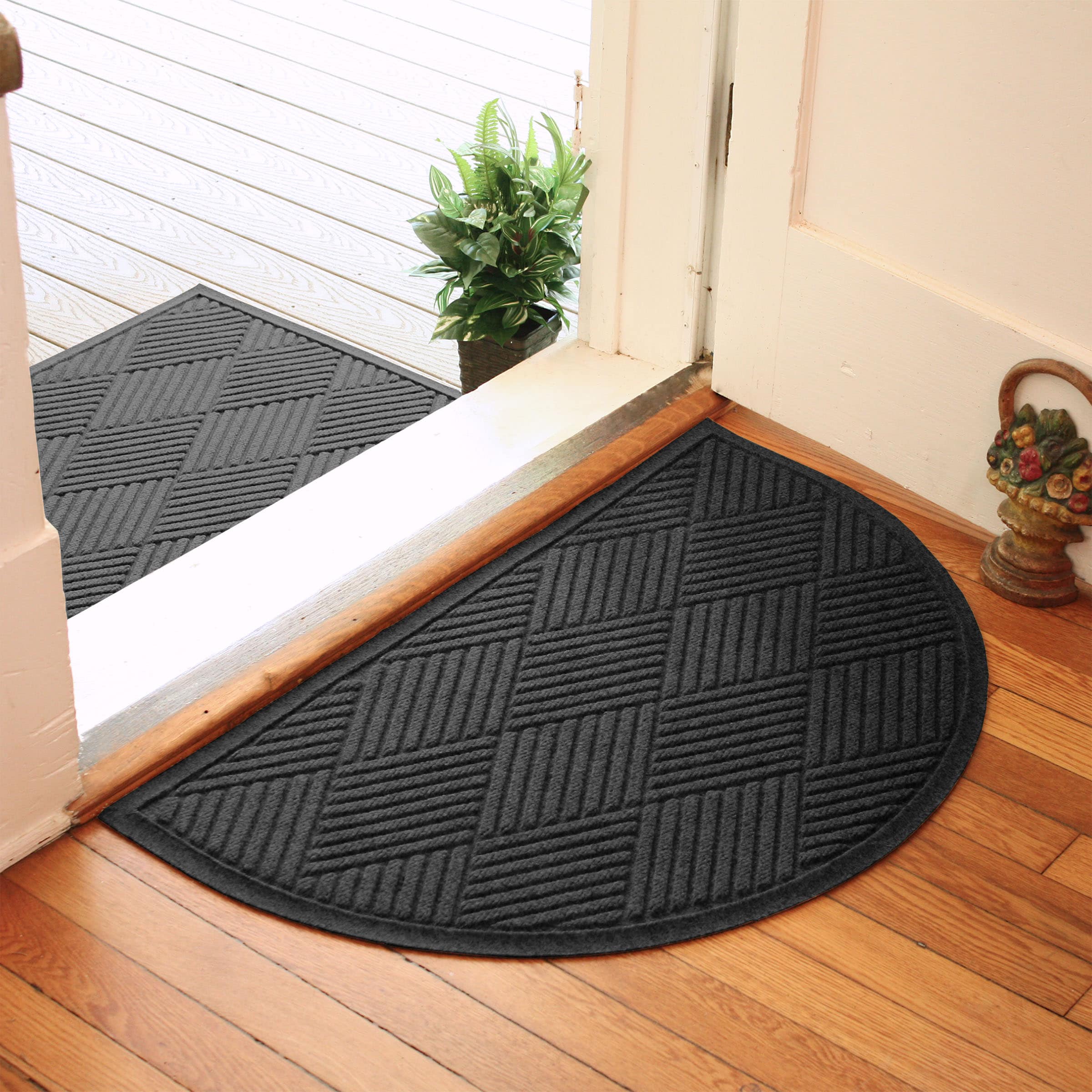 WaterHog 20371542439 2-ft x 3-ft Charcoal Polyester Half-round Indoor or outdoor Decorative Door mat