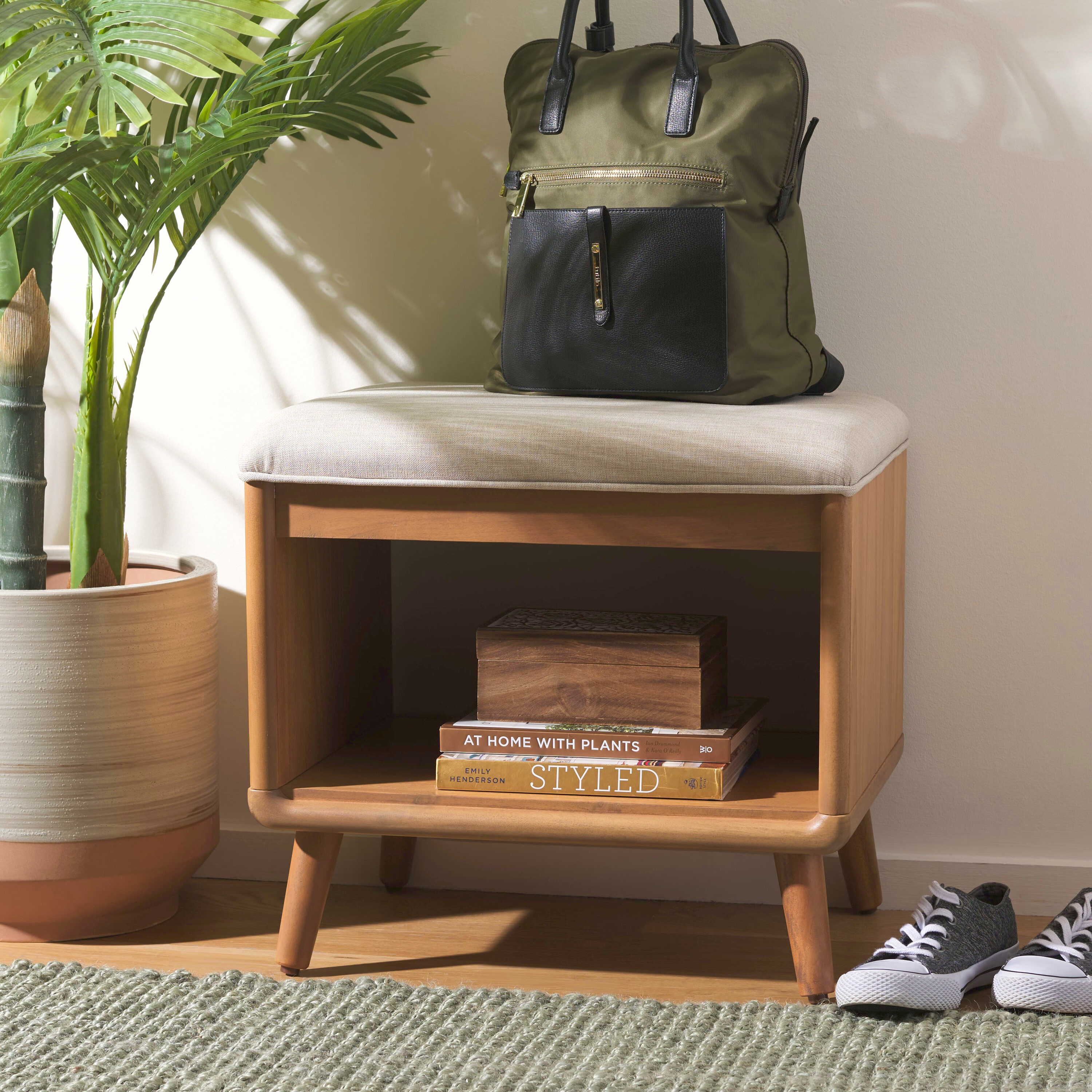 Safavieh BCH5001B Solo Modern Cream/Natural Accent Bench with Storage 20-in x 15-in x 18-in