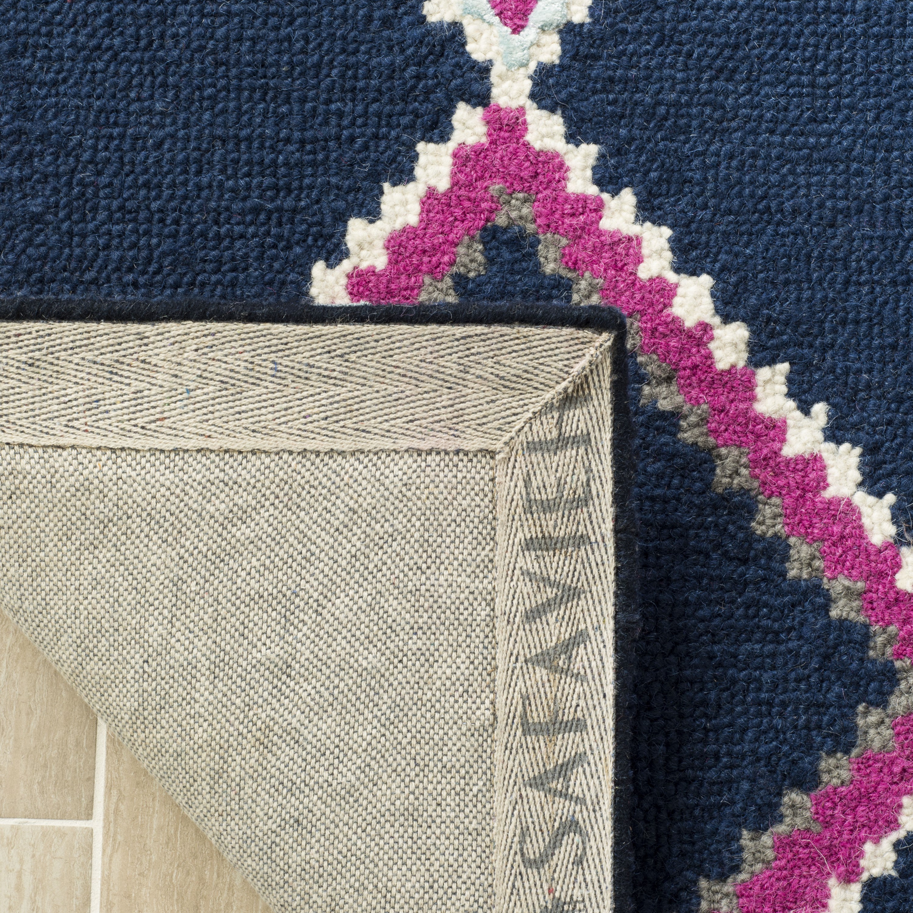 Safavieh BLG563N-24 rugs - View #4