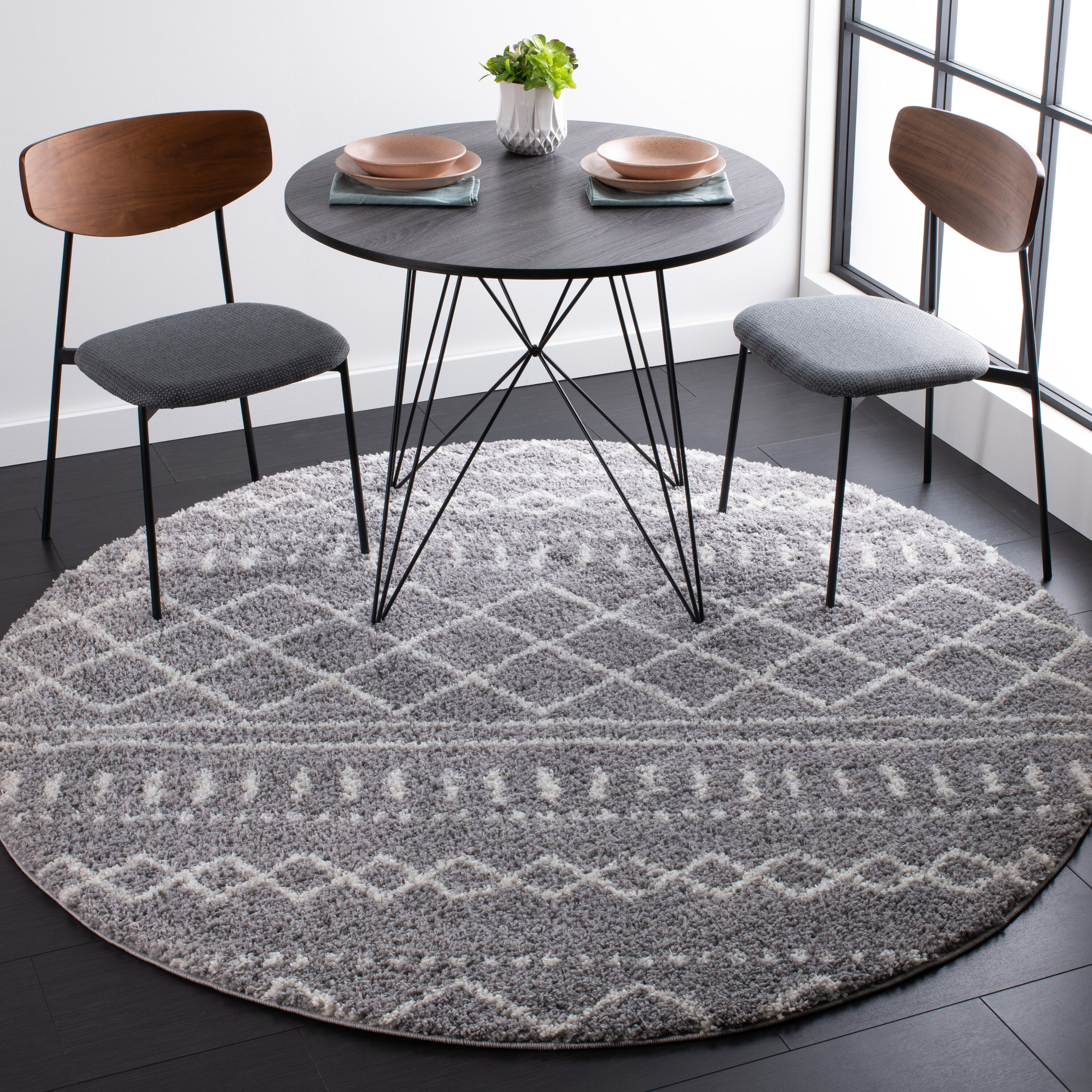 Safavieh ASG741G-5R Arizona Shag 5 x 5 (ft) Loomed Polypropylene Gray/Ivory Round Indoor Geometric Southwestern Area rug