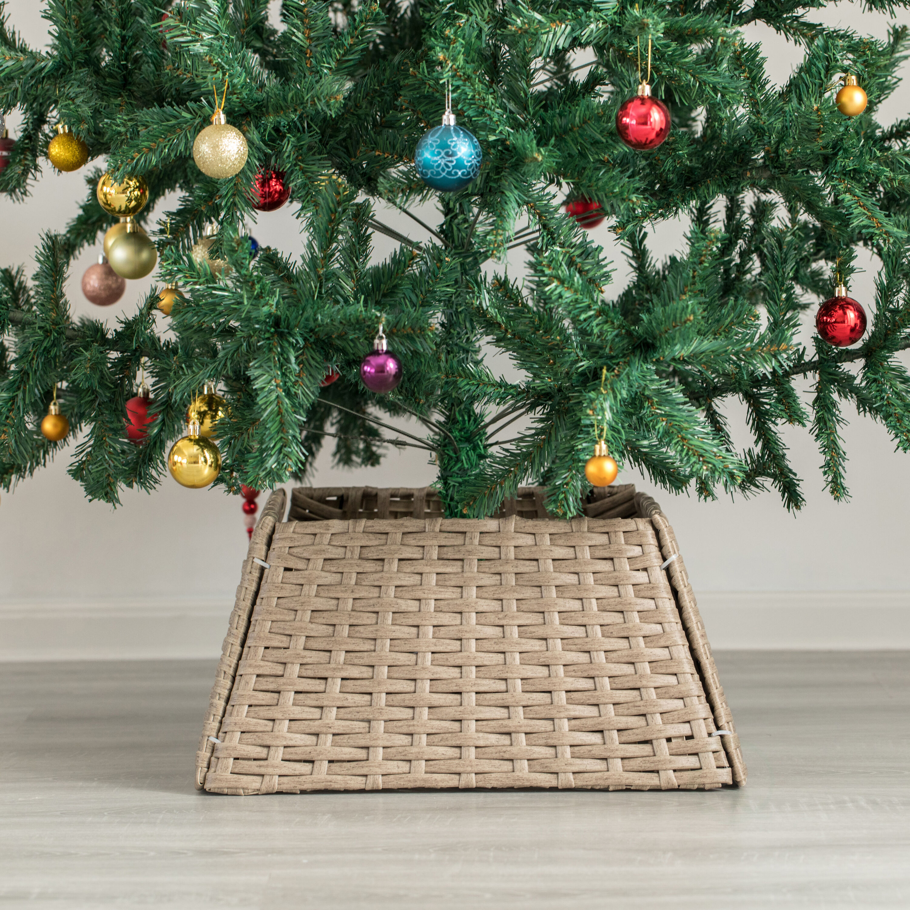 Gray Foldable Rattan Christmas Tree Skirt Collar Basket