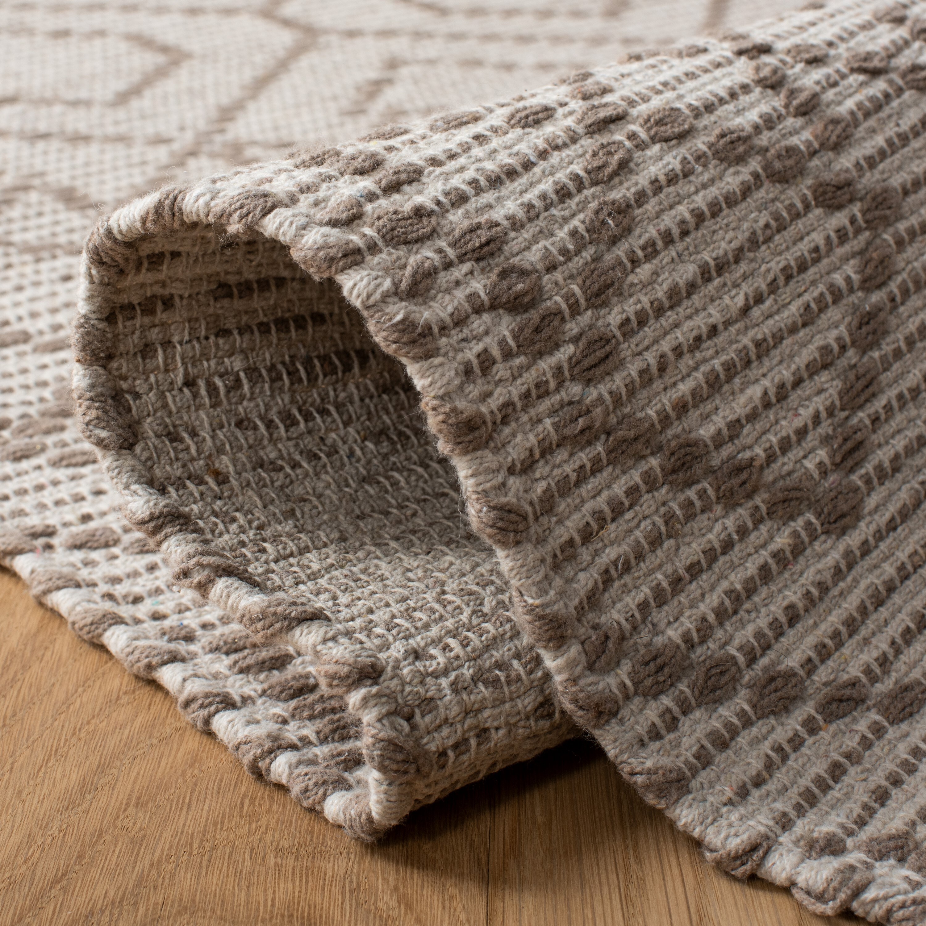Safavieh MTK652T-6R rugs - View #5