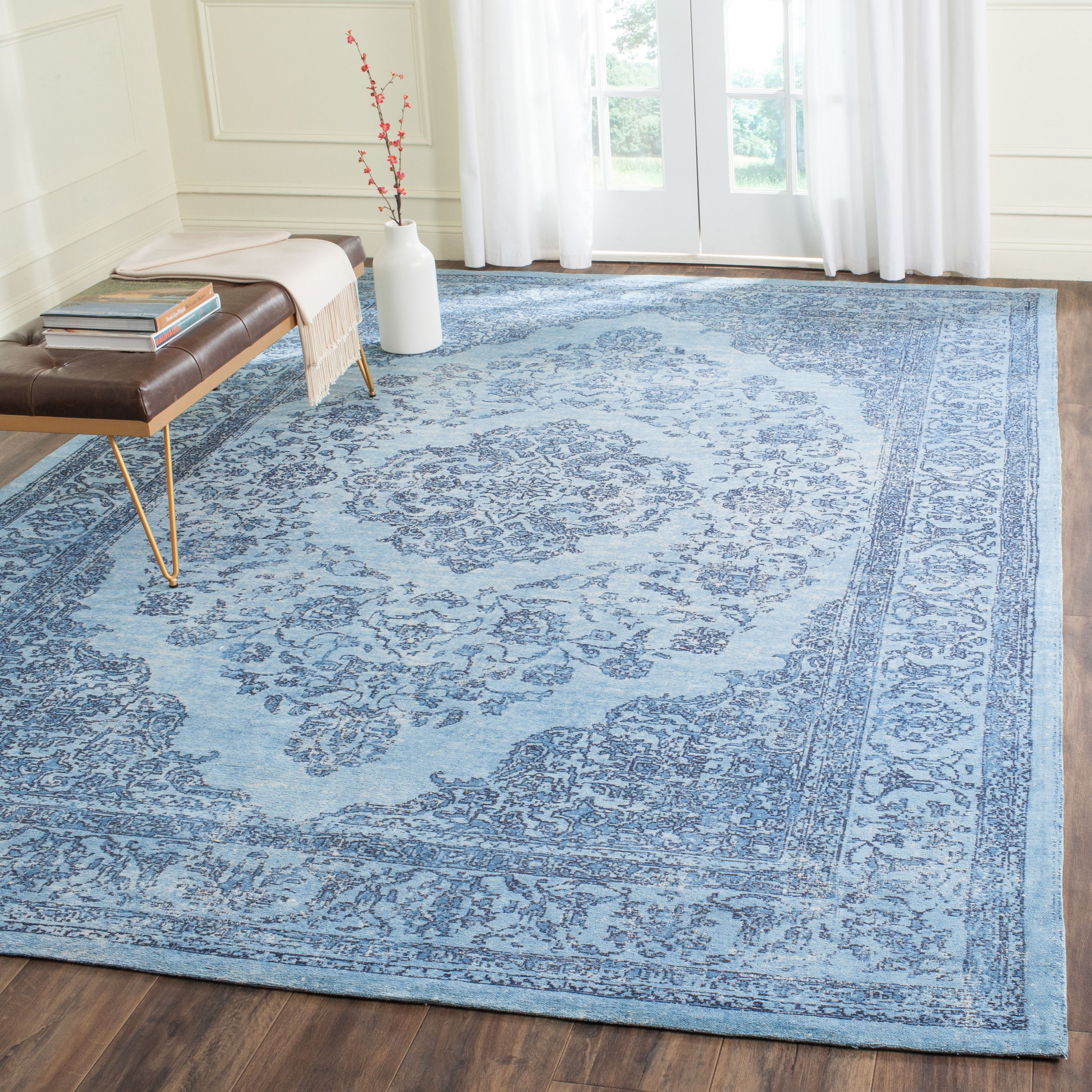 Safavieh CLV121C-810 Classic Vintage Bornez 8 x 10 (ft) Loomed Cotton Blue Rectangular Indoor Distressed/Overdyed Vintage Area rug
