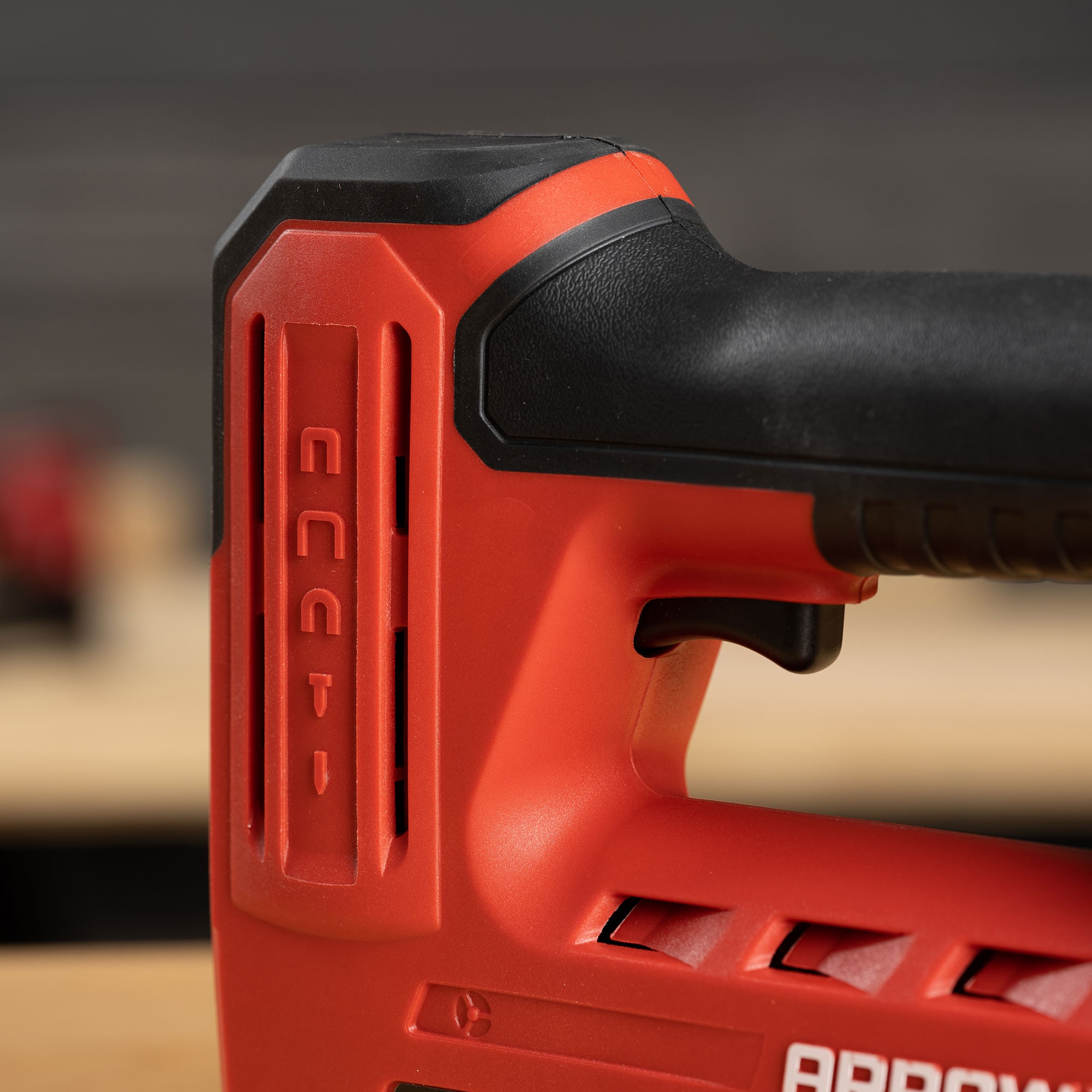 Arrow T50RED2 Professional Staple Gun & Nailer, Fits T-50 Staples and  1/2-in, 9/16-in, 5/8-1-in Brads | Canadian Tire