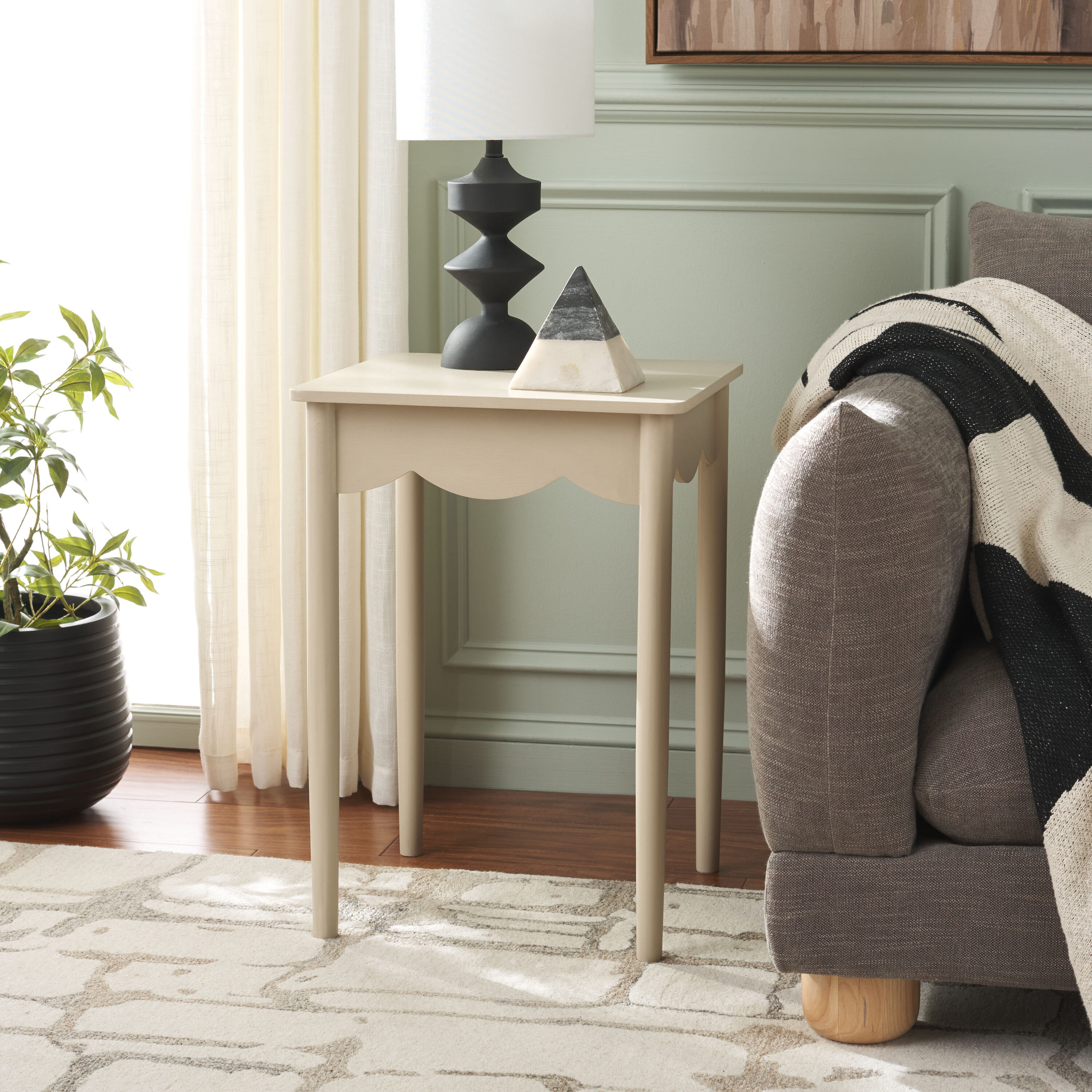  Paislyn Accent Table/Sand