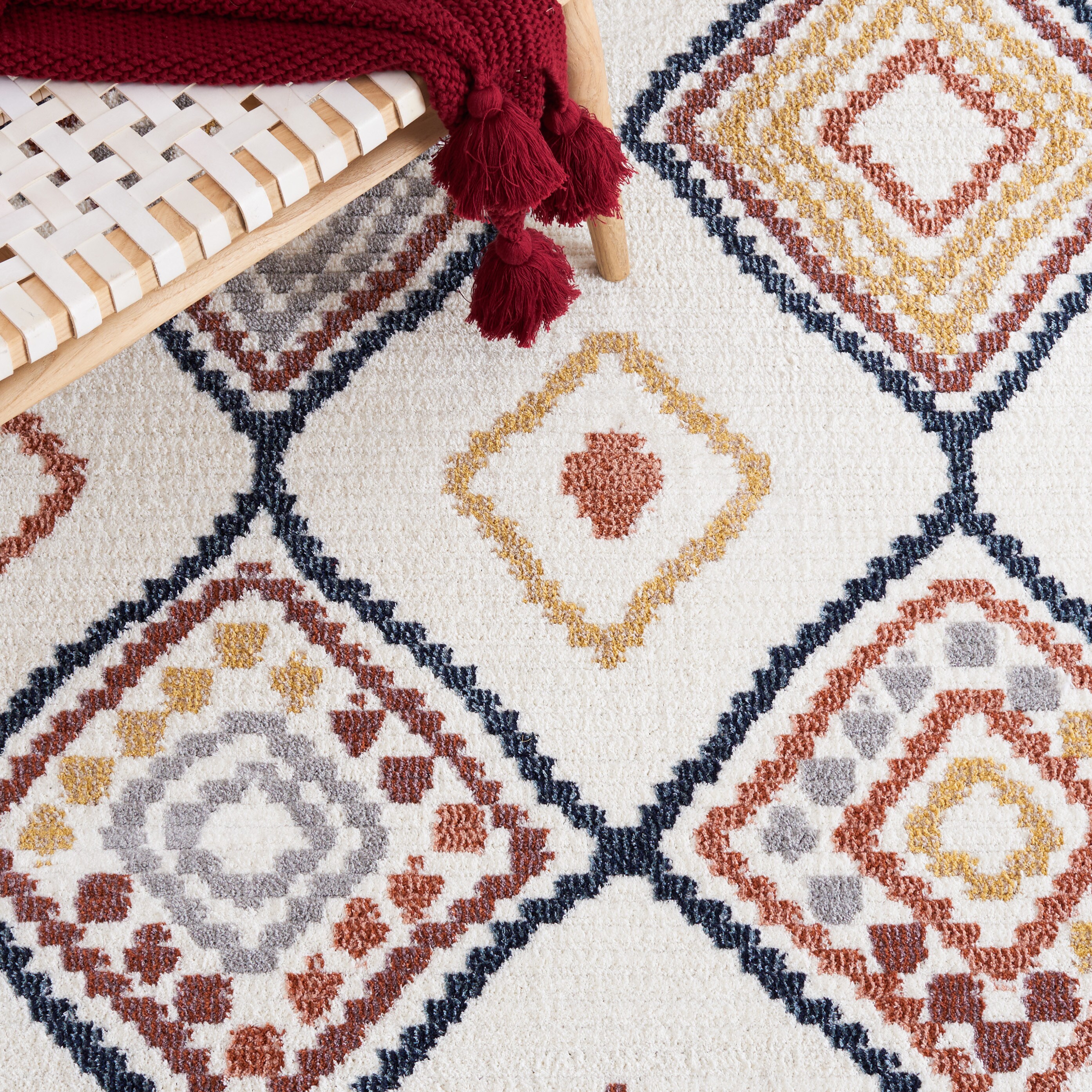 Safavieh MRK608A-4 rugs - View #4