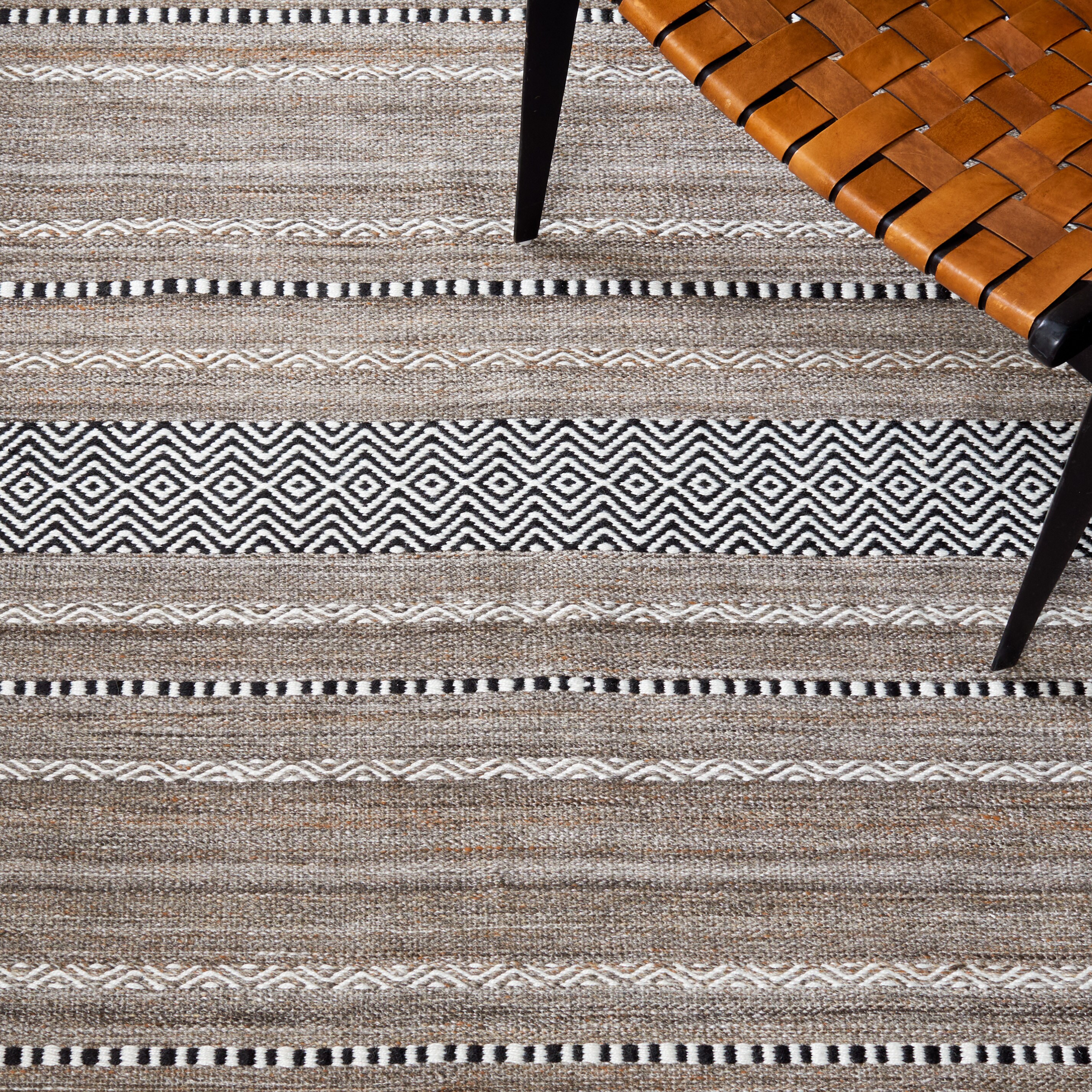 Safavieh STK101Z-4 rugs - View #5
