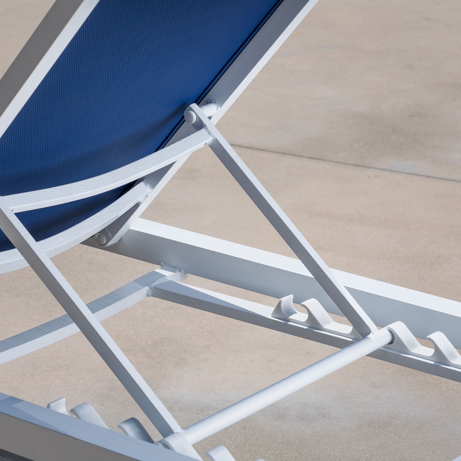 Hanover WINDCHS-W-NVY Patio-Chairs - View #11